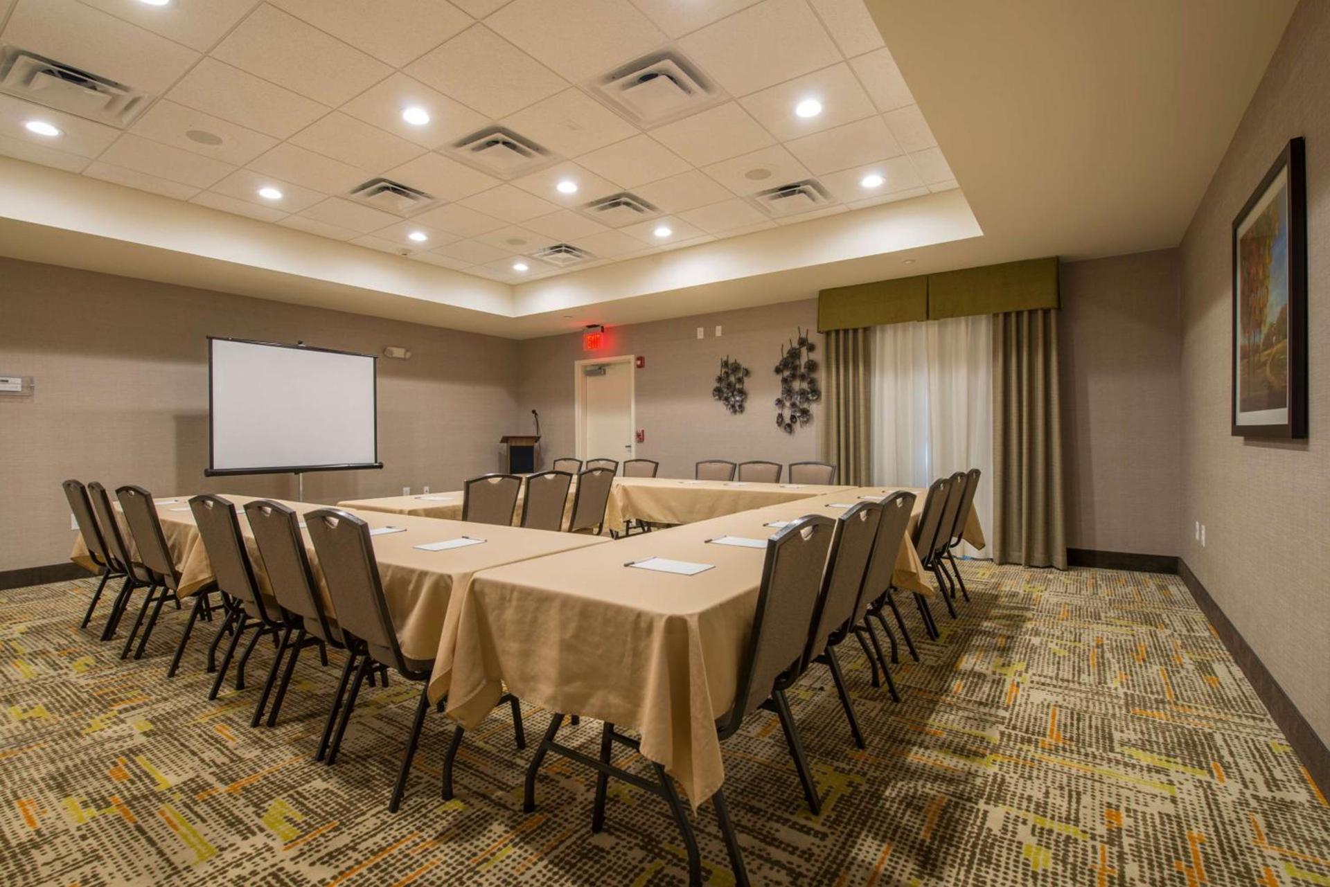 Hampton Inn Waynesboro photo 27