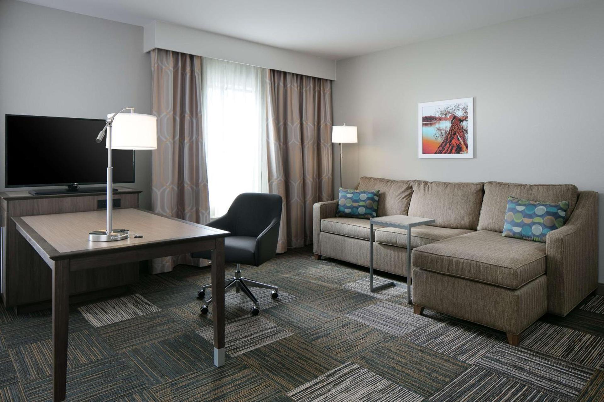 Hampton Inn & Suites Mason City, IA photo 24