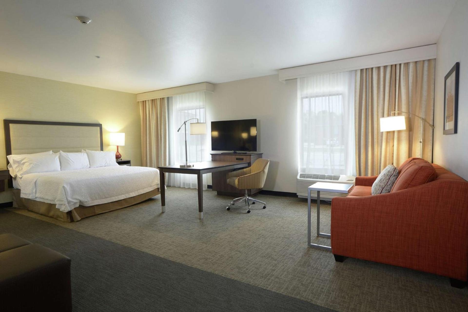 Hampton Inn & Suites Ponca City photo 23
