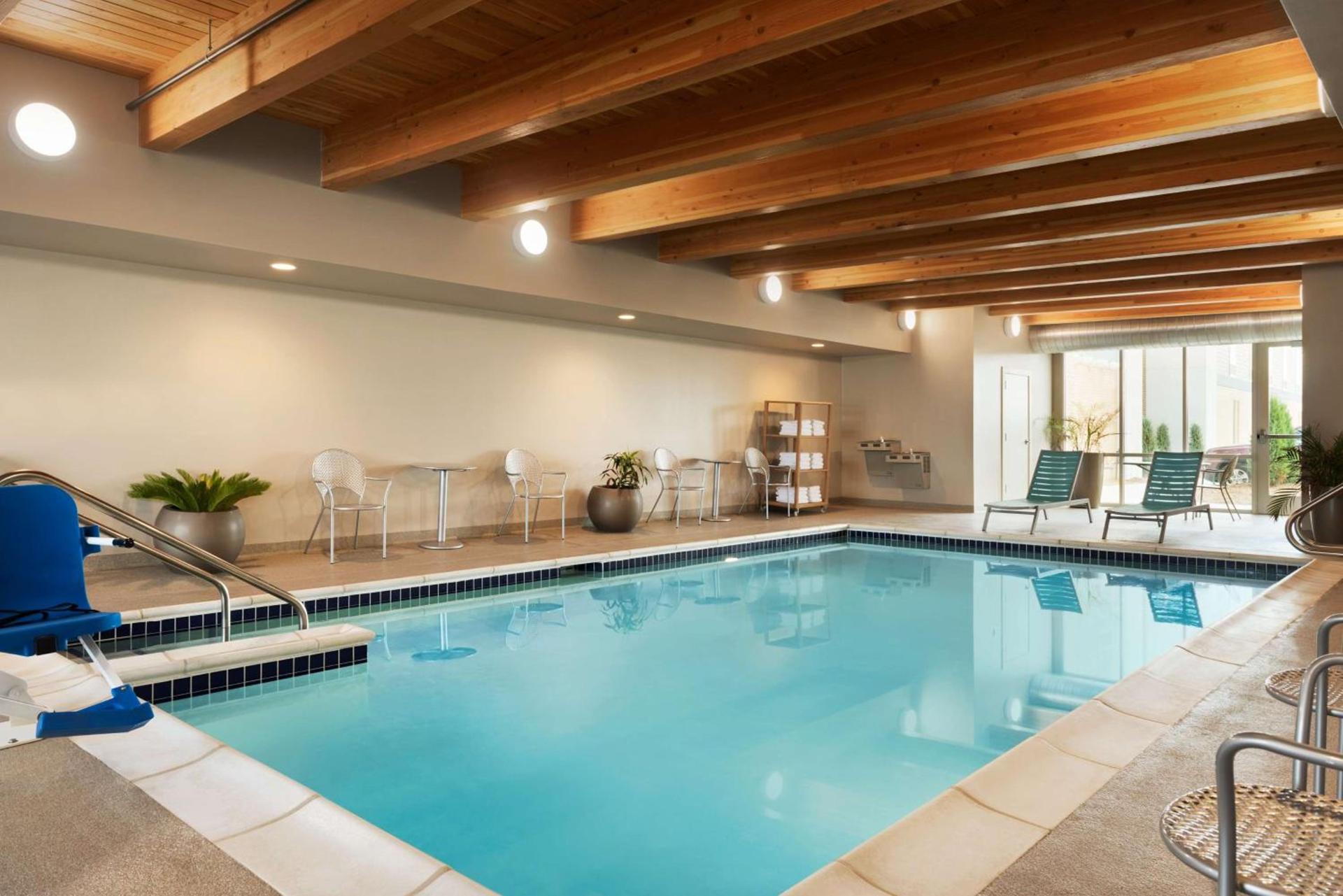 Home2 Suites by Hilton Milwaukee Brookfield photo 9