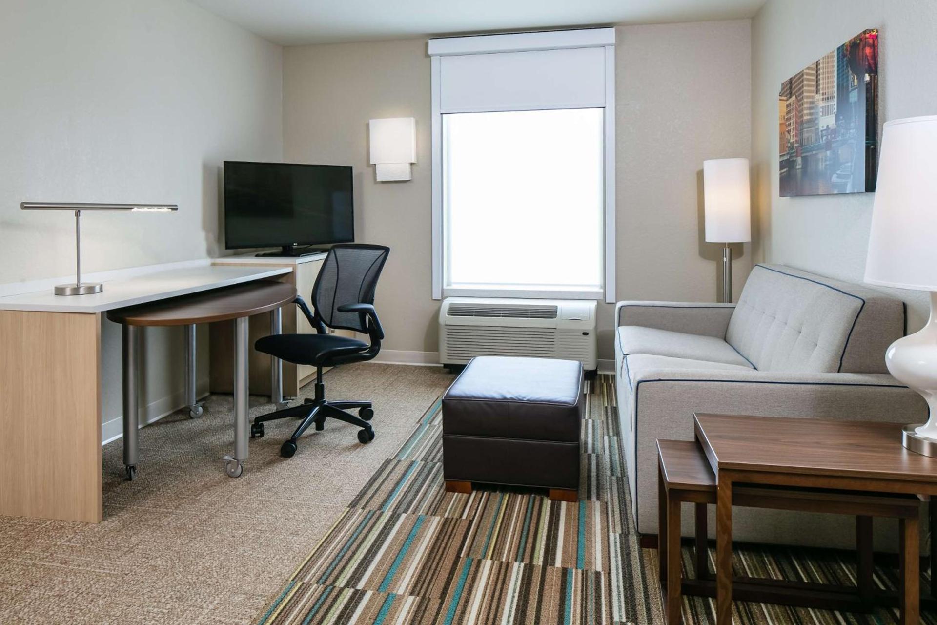Home2 Suites by Hilton Milwaukee Brookfield photo 14
