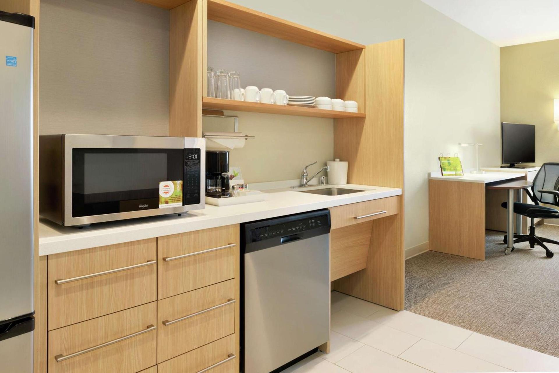 Home2 Suites by Hilton Milwaukee Brookfield photo 15