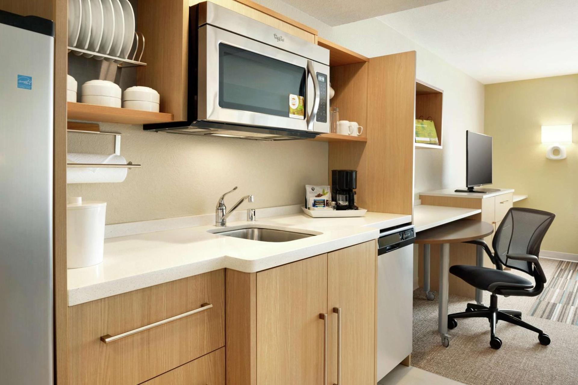 Home2 Suites by Hilton Milwaukee Brookfield photo 18
