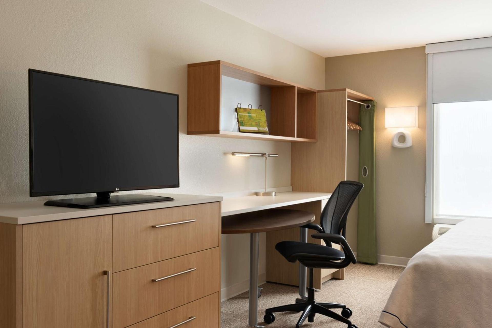 Home2 Suites by Hilton Milwaukee Brookfield photo 23