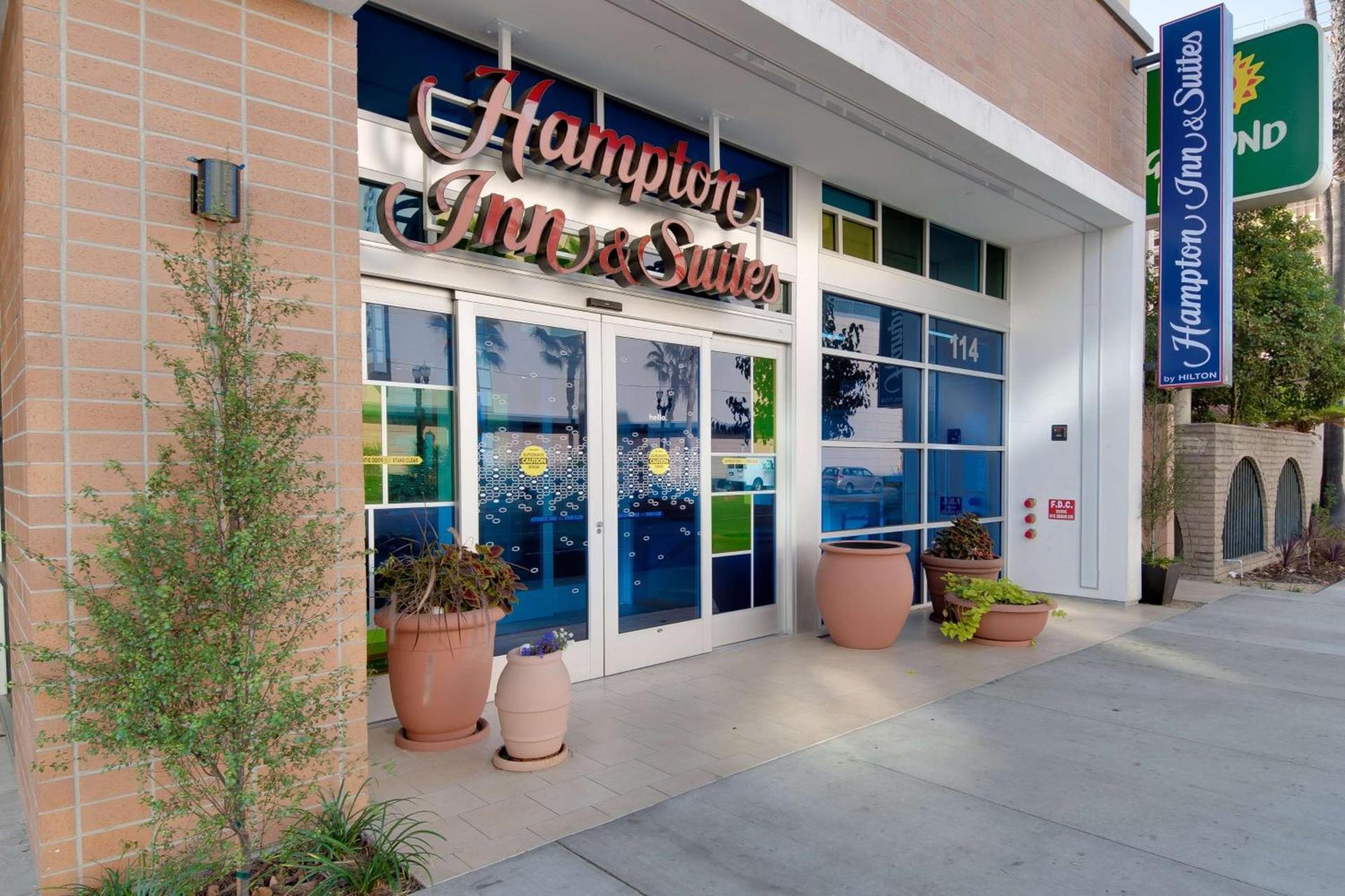 Hampton Inn & Suites Los Angeles - Glendale photo 3