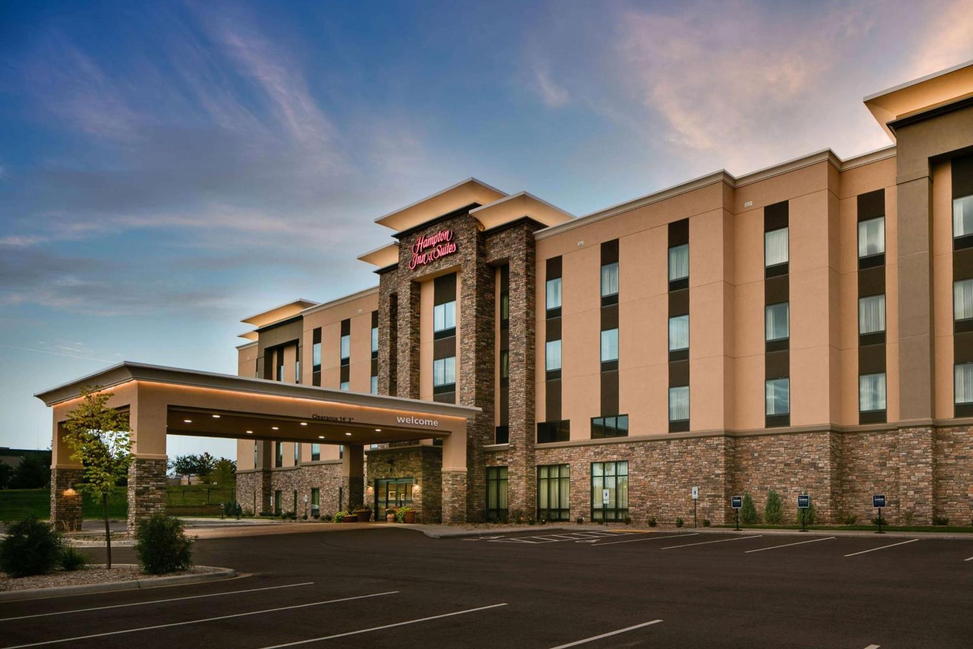 Hampton Inn & Suites-Hudson Wisconsin — hotel in Hudson