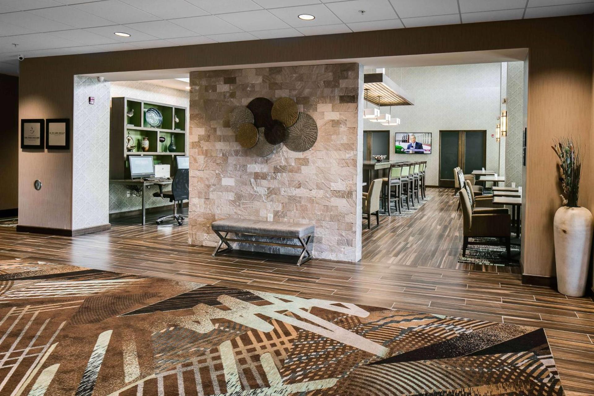 Hampton Inn & Suites-Hudson Wisconsin photo 6