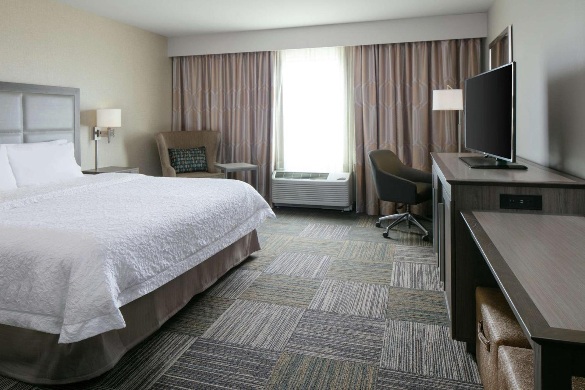 Hampton Inn & Suites-Hudson Wisconsin photo 13