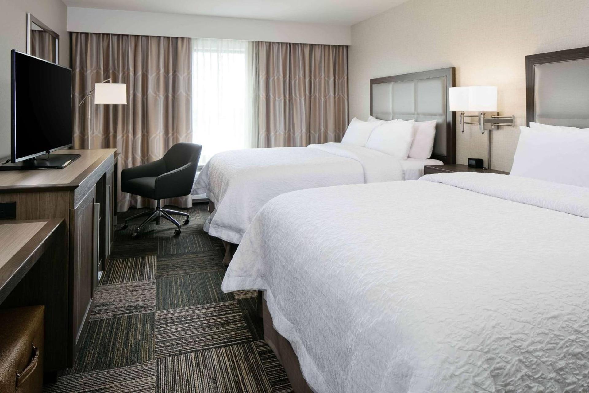 Hampton Inn & Suites-Hudson Wisconsin photo 25