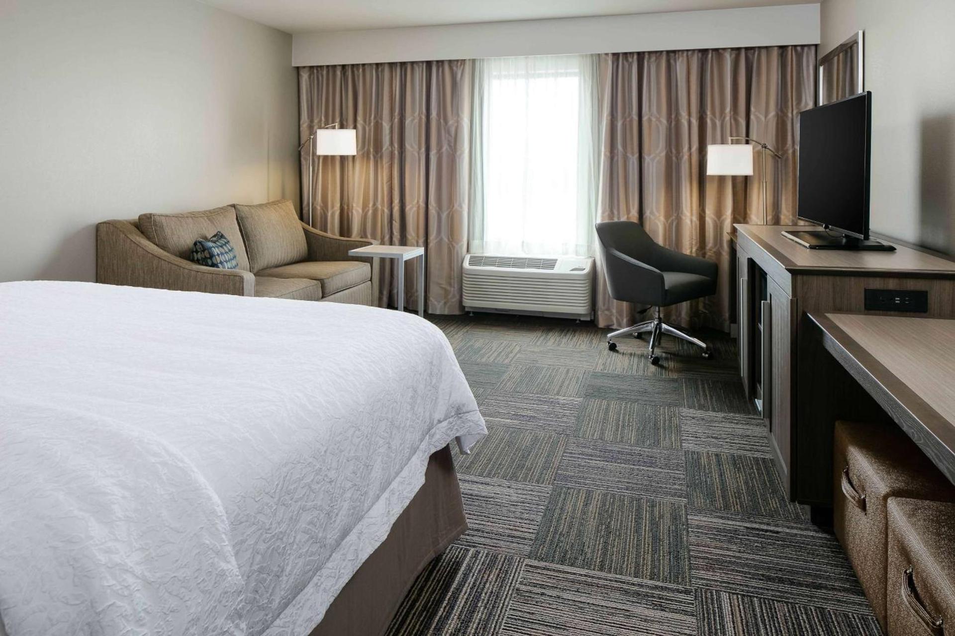 Hampton Inn & Suites-Hudson Wisconsin photo 27