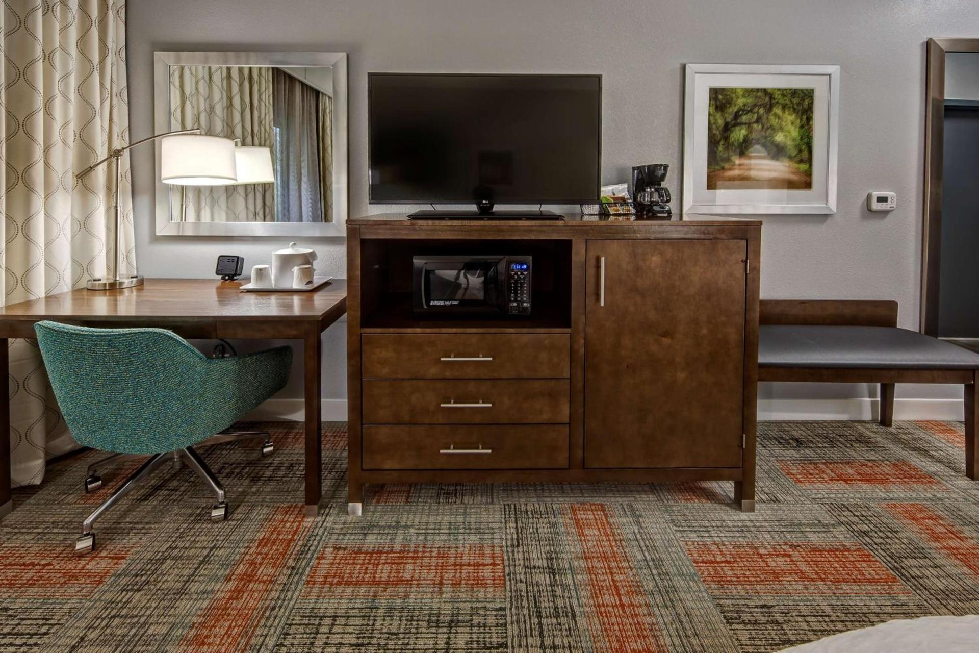 Hampton Inn Summerville SC photo 20