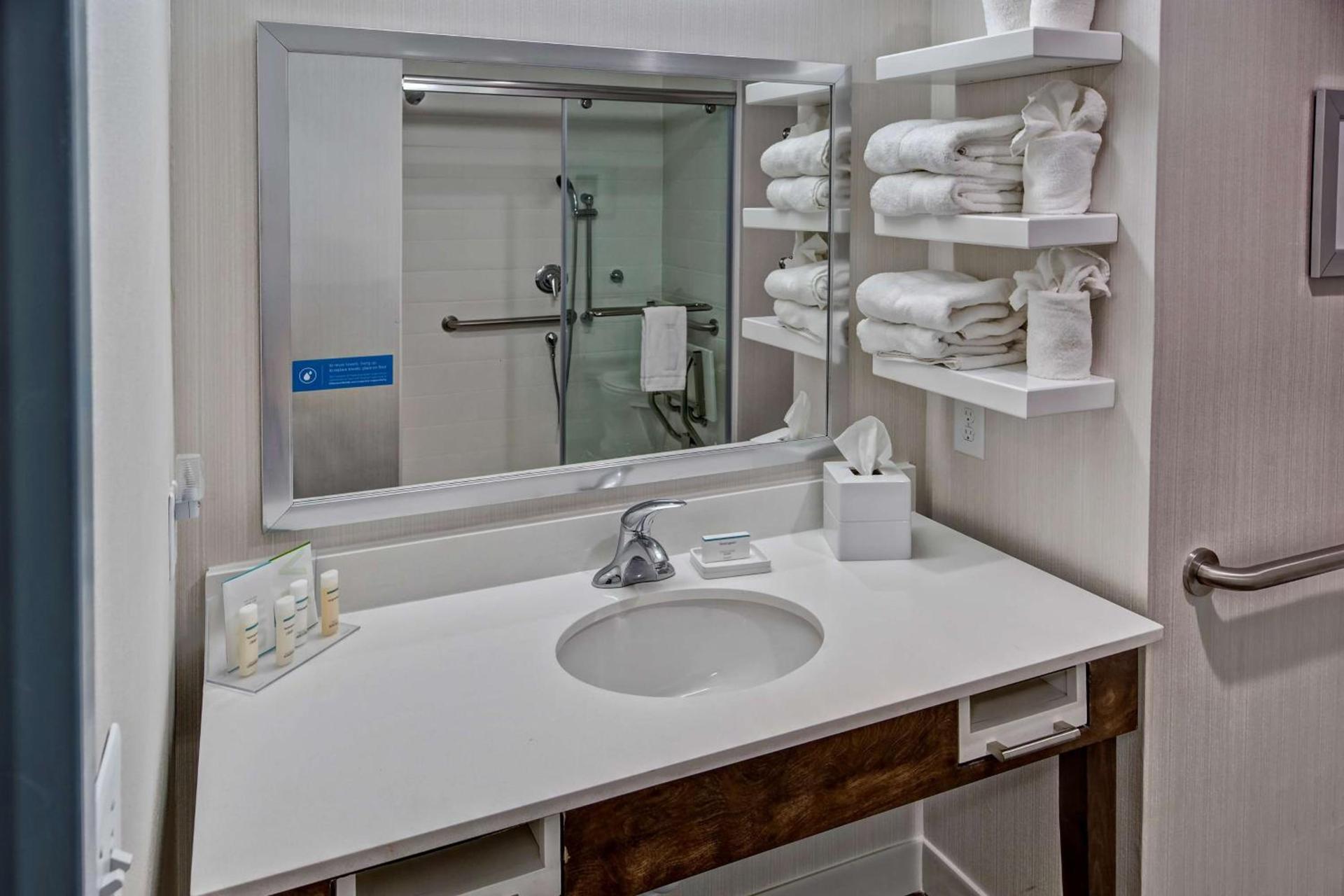 Hampton Inn Summerville SC photo 29