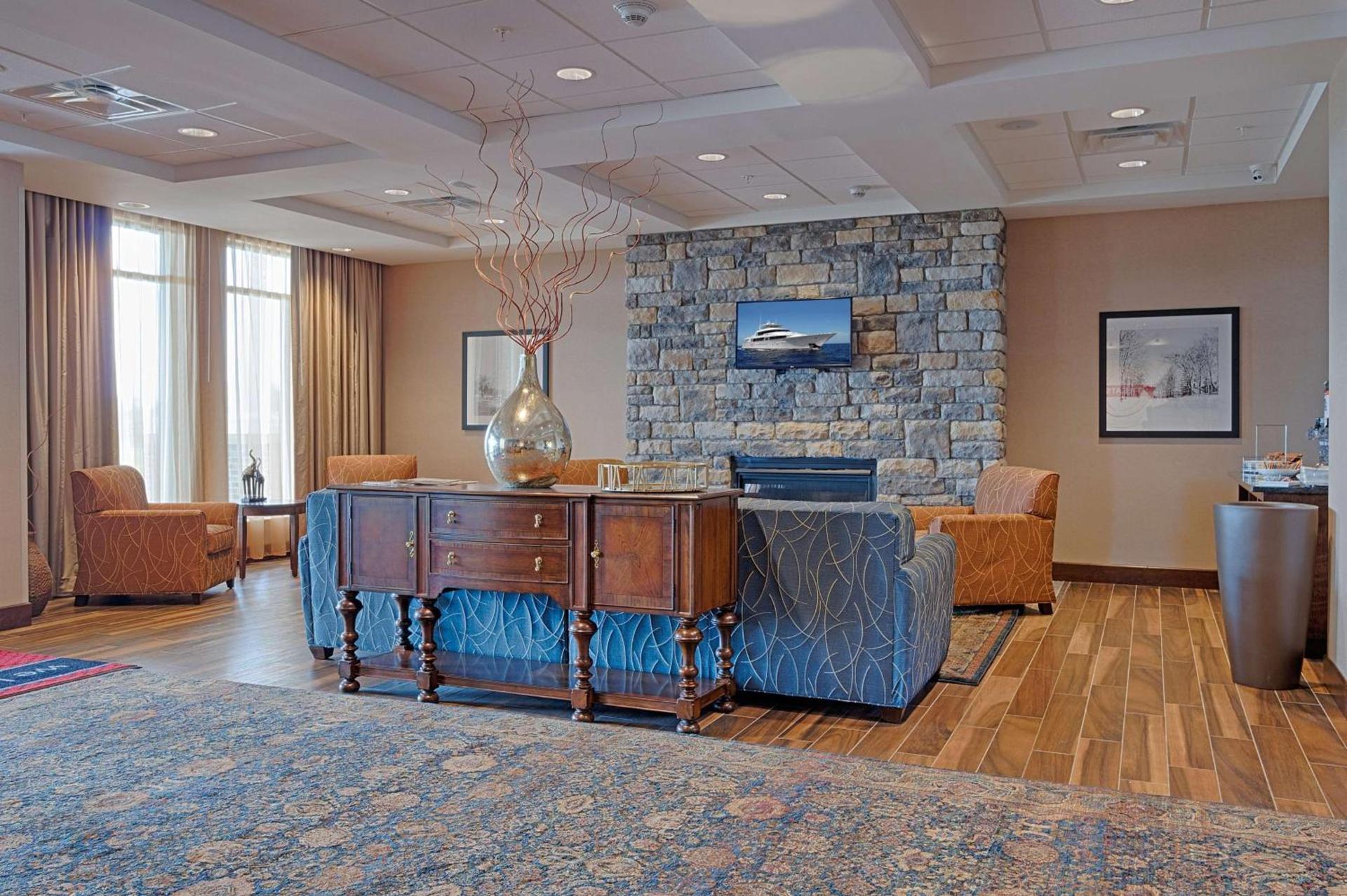 Hampton Inn & Suites Cazenovia, NY photo 7