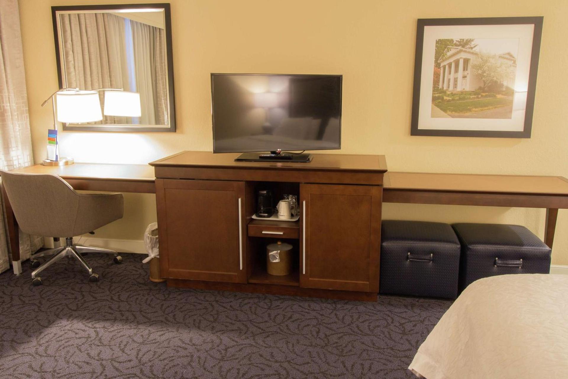 Hampton Inn & Suites Cazenovia, NY photo 22