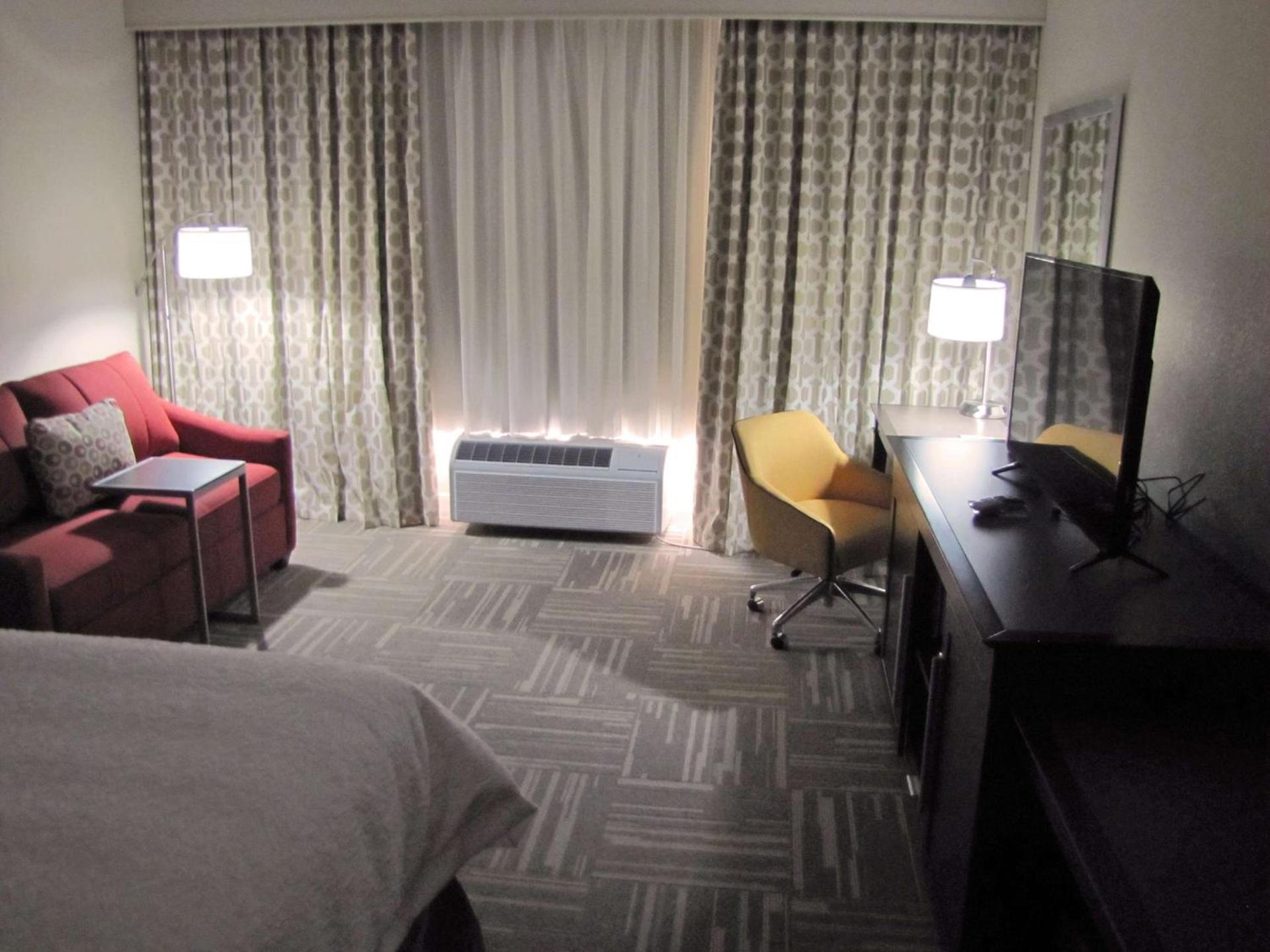 Hampton Inn McPherson photo 31