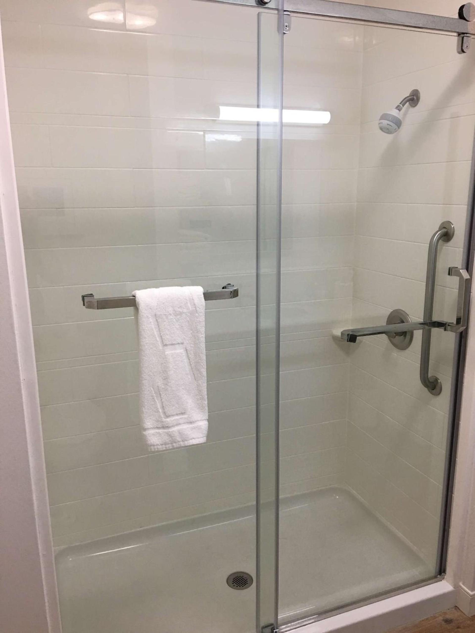 Hampton Inn McPherson photo 34