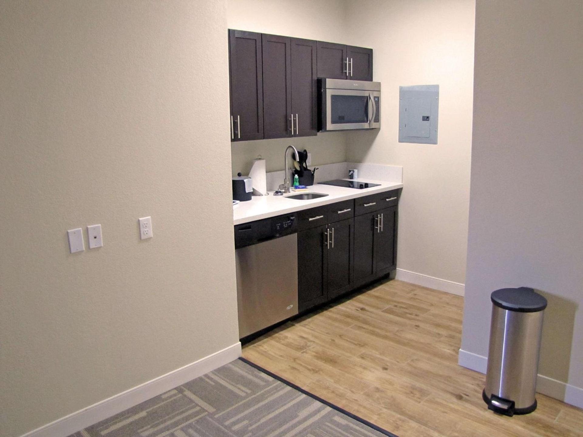 Hampton Inn McPherson photo 39