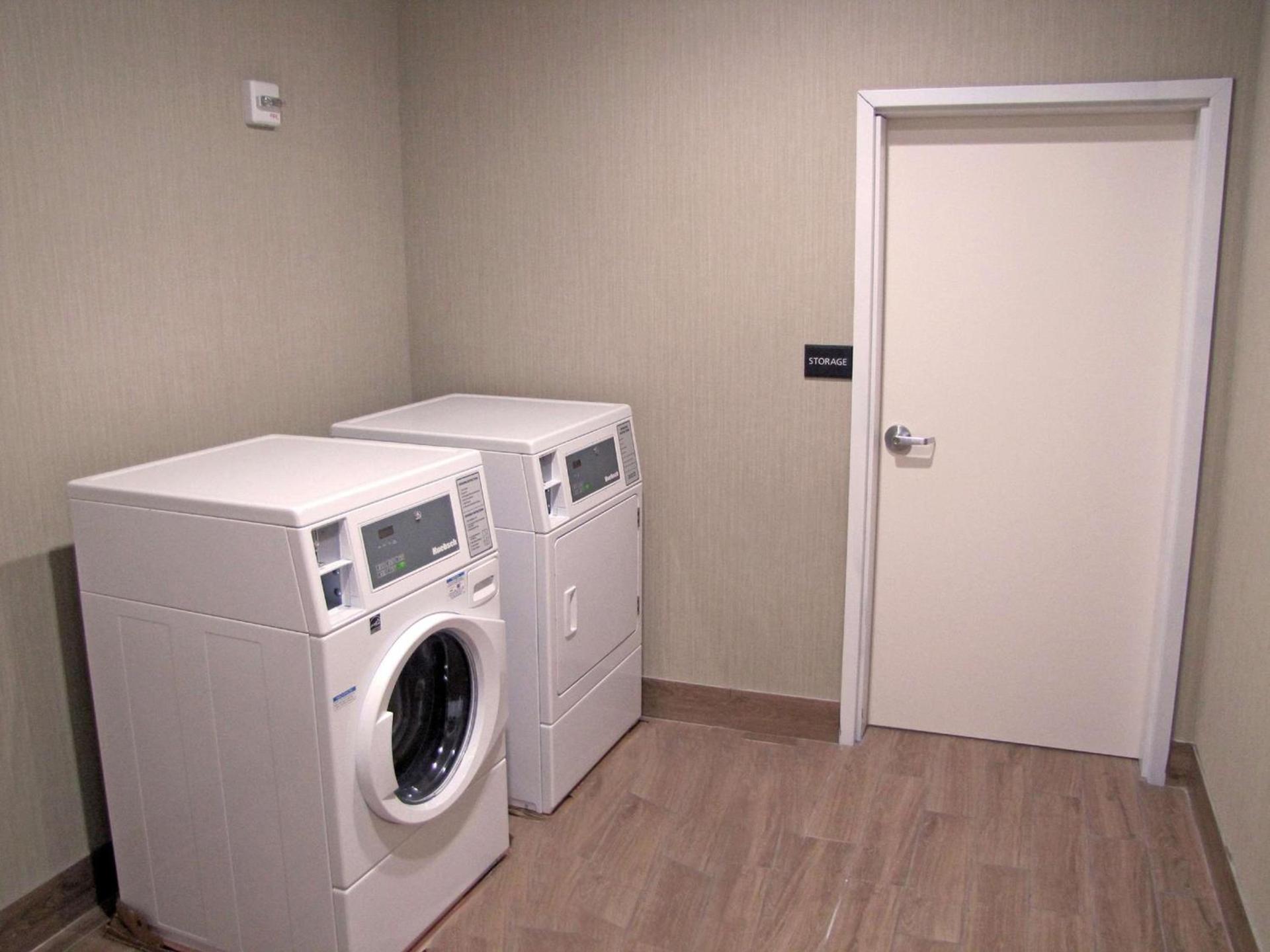 Hampton Inn McPherson photo 40
