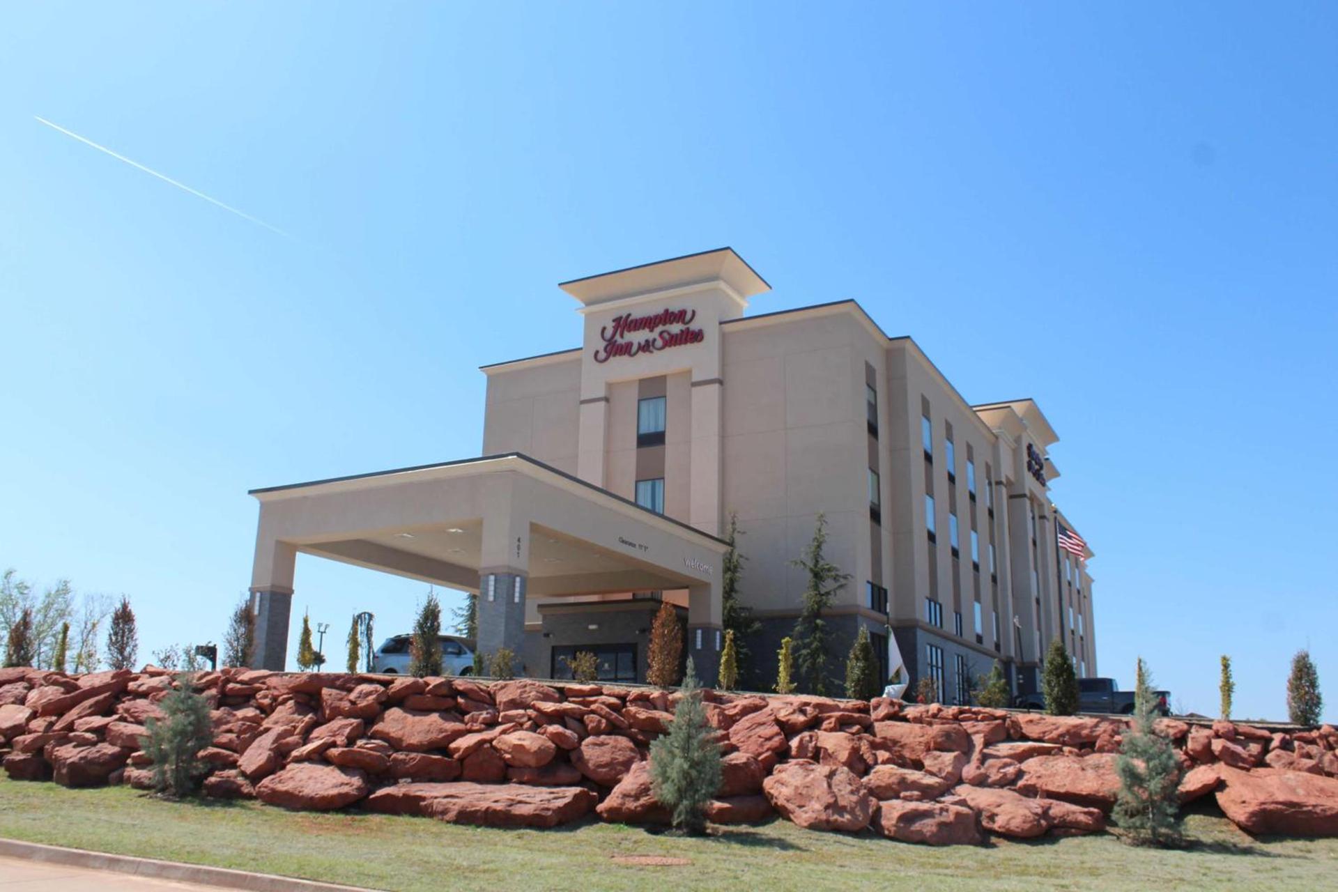 Hampton Inn & Suites Guthrie, OK photo 2