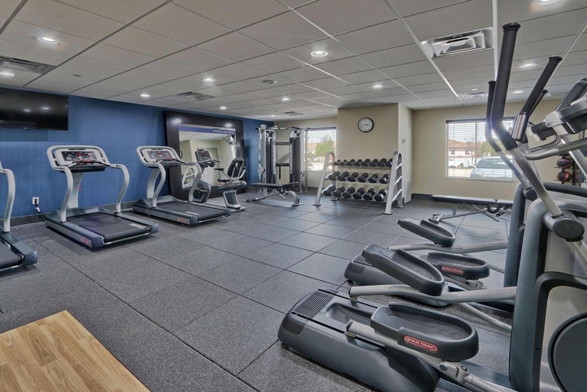 Hampton Inn & Suites Guthrie, OK photo 20