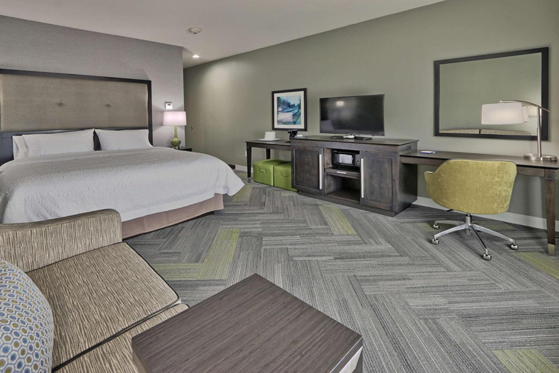 Hampton Inn & Suites Guthrie, OK photo 33