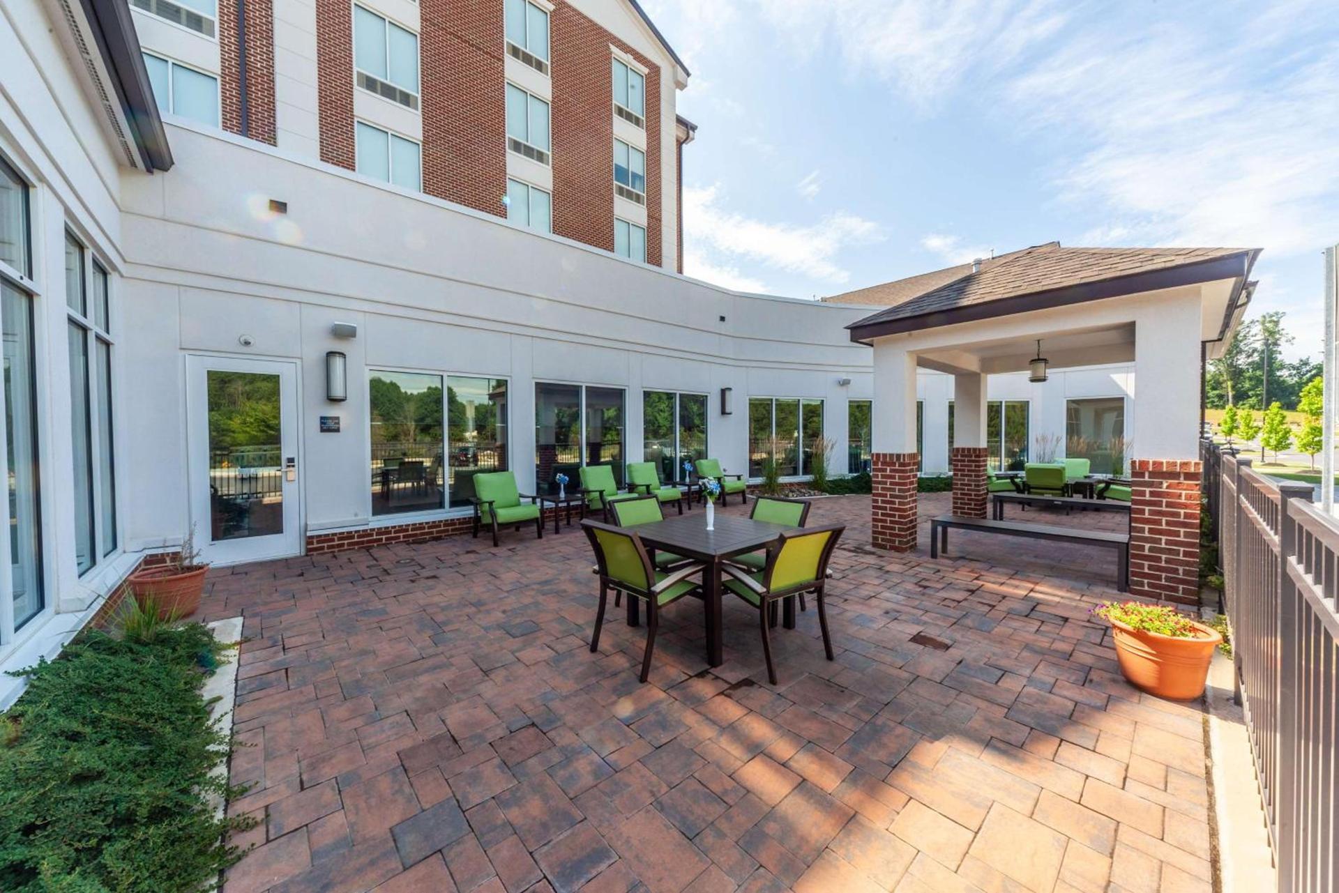 Hilton Garden Inn Martinsburg photo 2