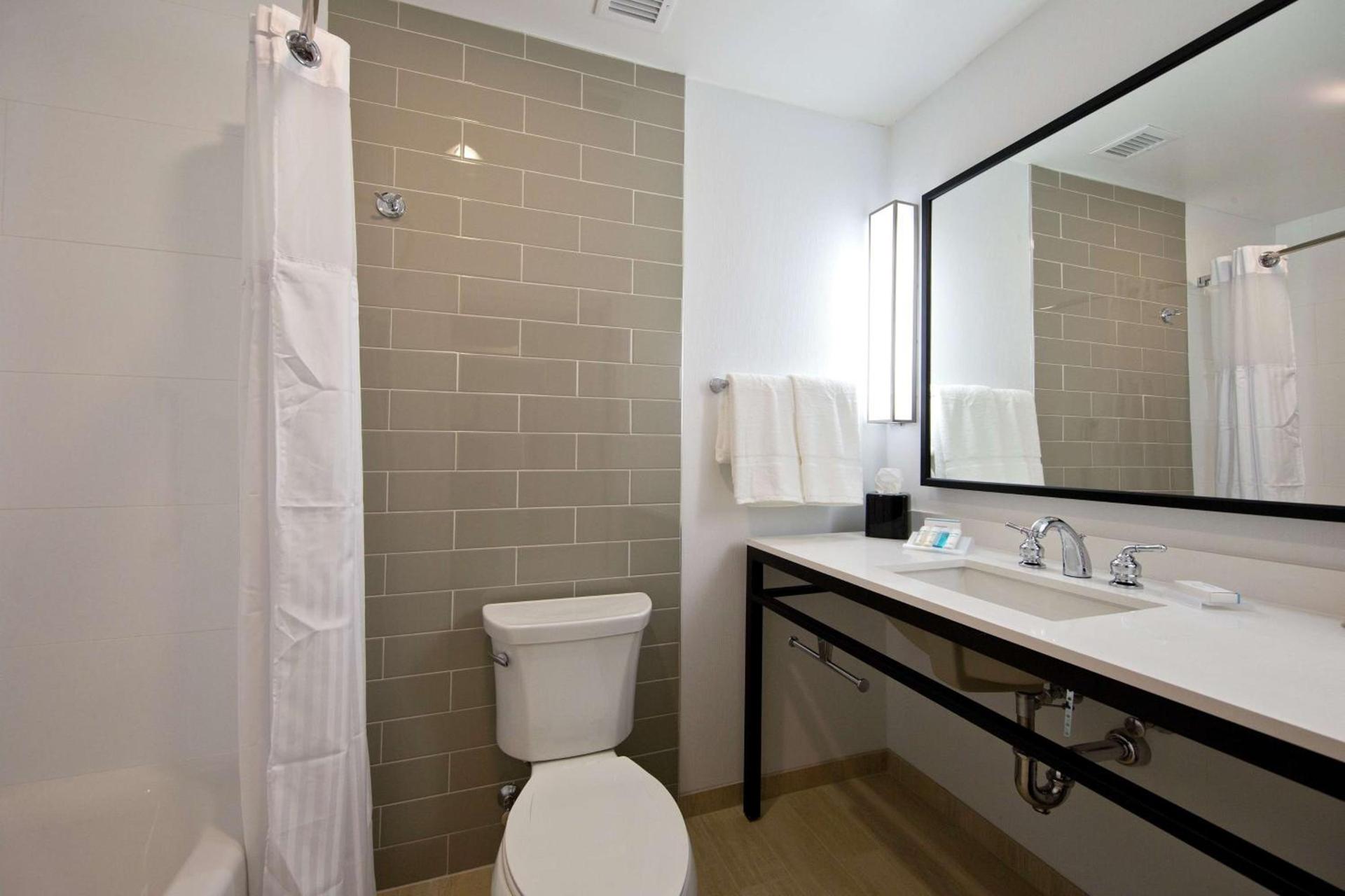 Hilton Garden Inn Martinsburg photo 16