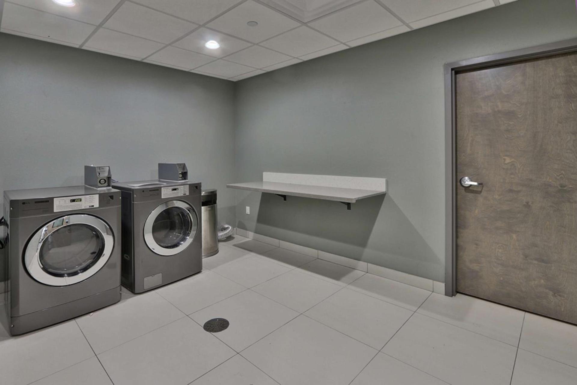 Hampton Inn & Suites Guthrie, OK photo 47