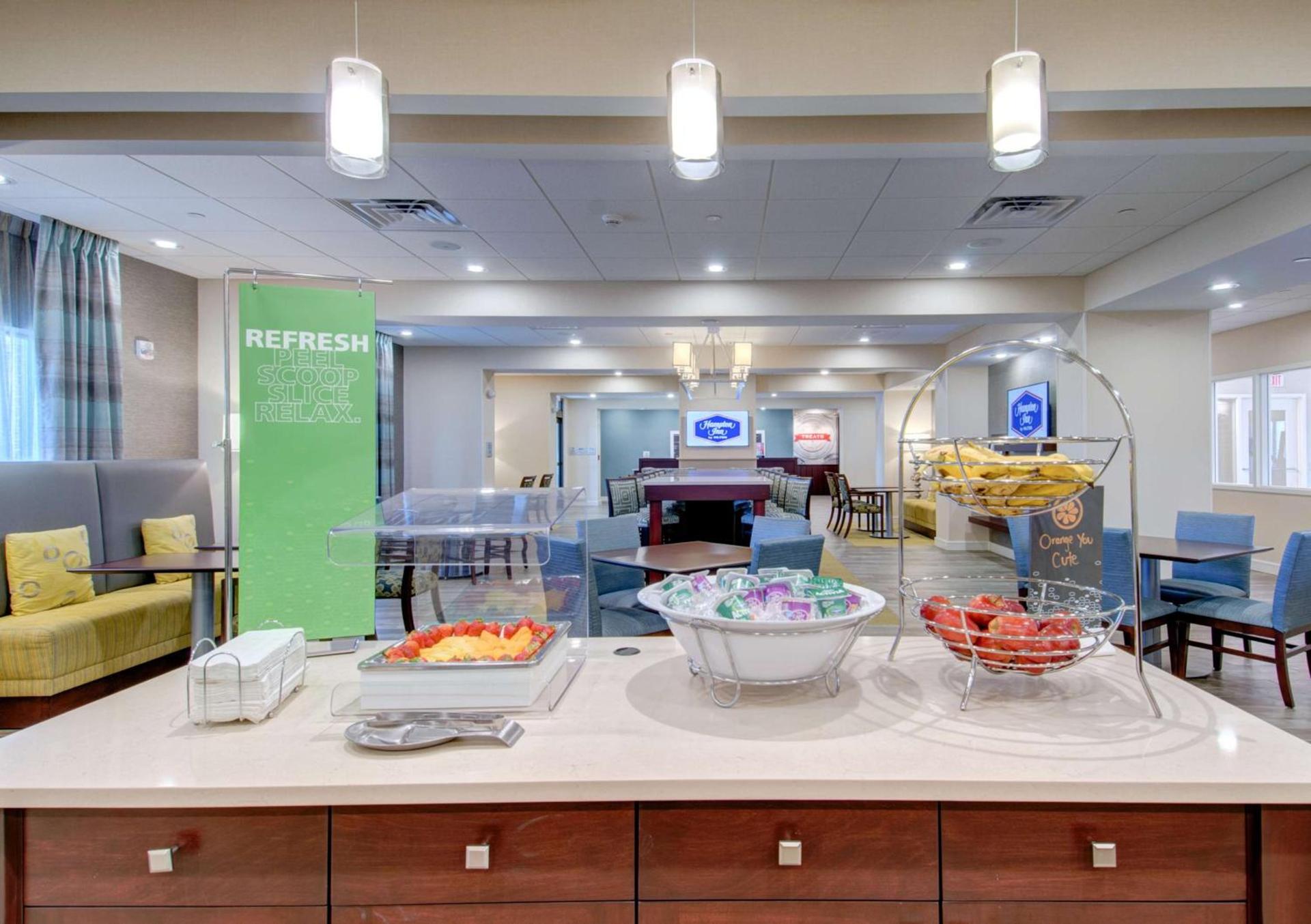 Hampton Inn Boston - Westborough photo 9