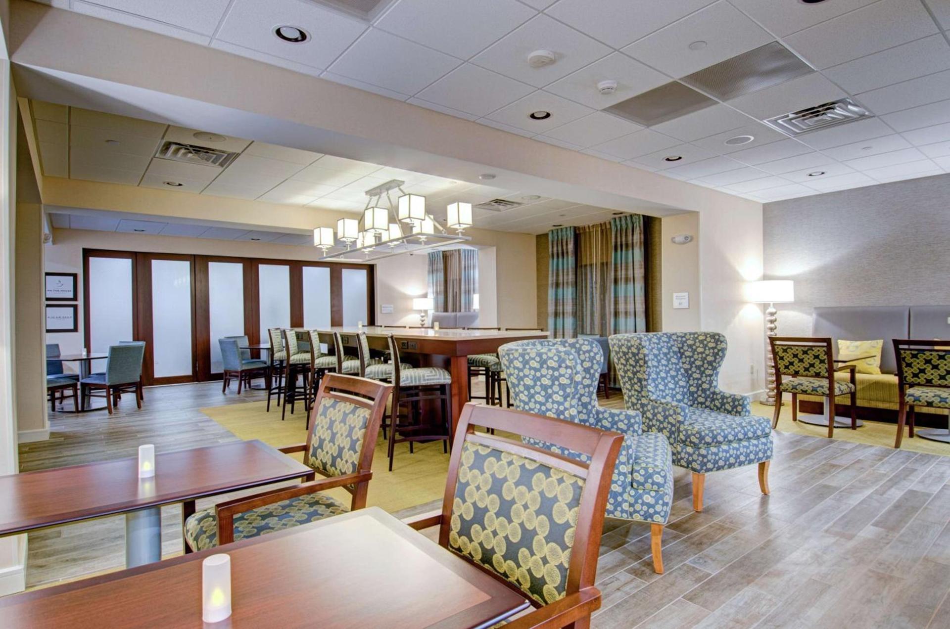 Hampton Inn Boston - Westborough photo 12