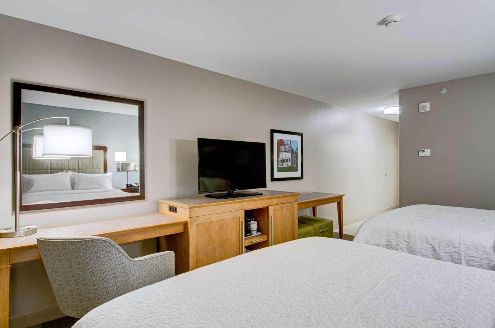 Hampton Inn Boston - Westborough photo 25