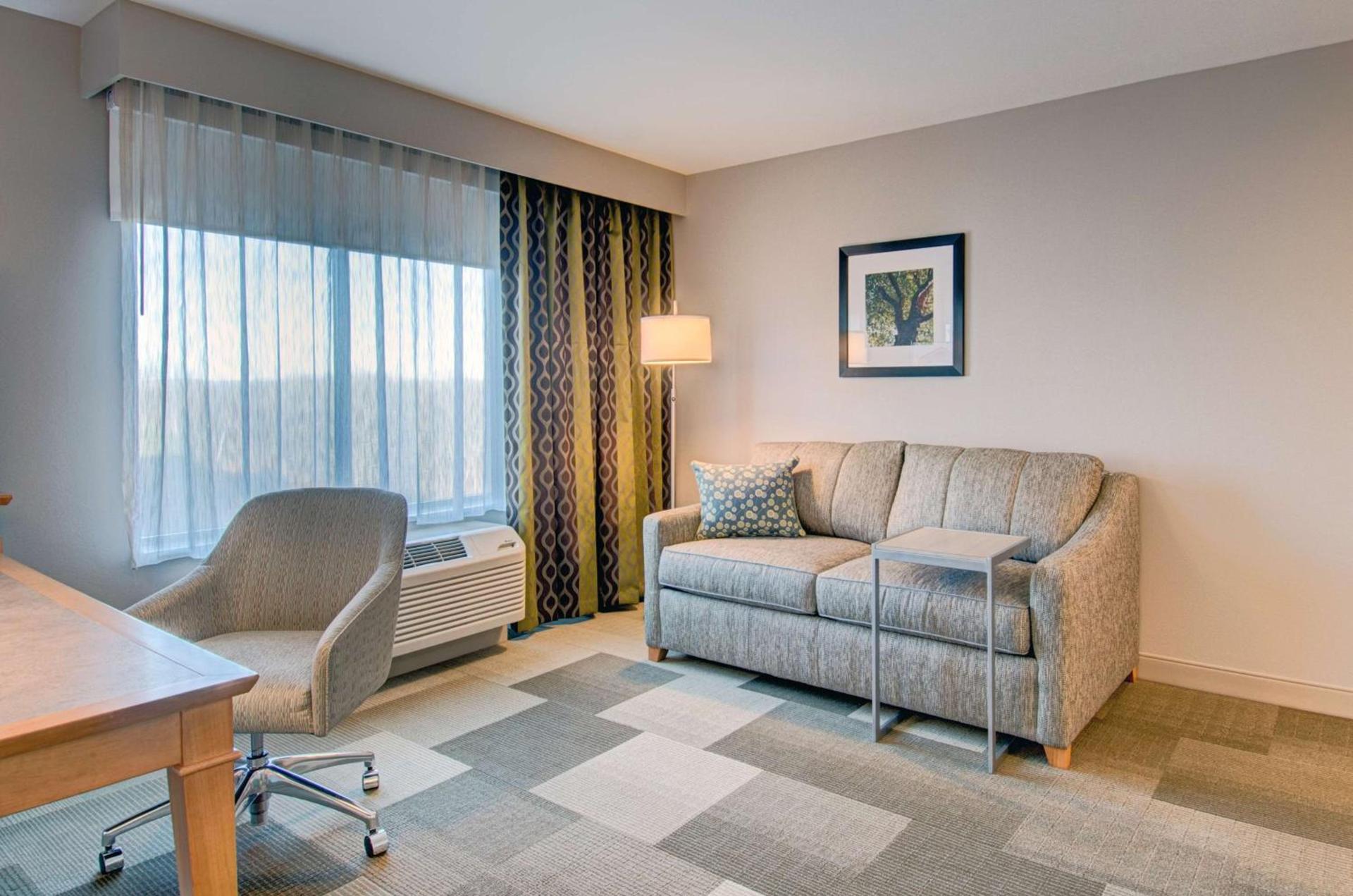 Hampton Inn Boston - Westborough photo 31