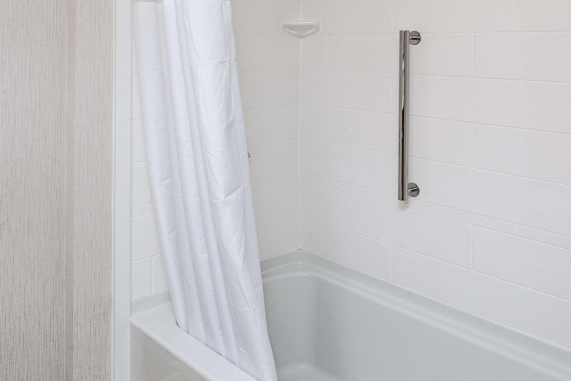 Hampton Inn Boston - Westborough photo 35