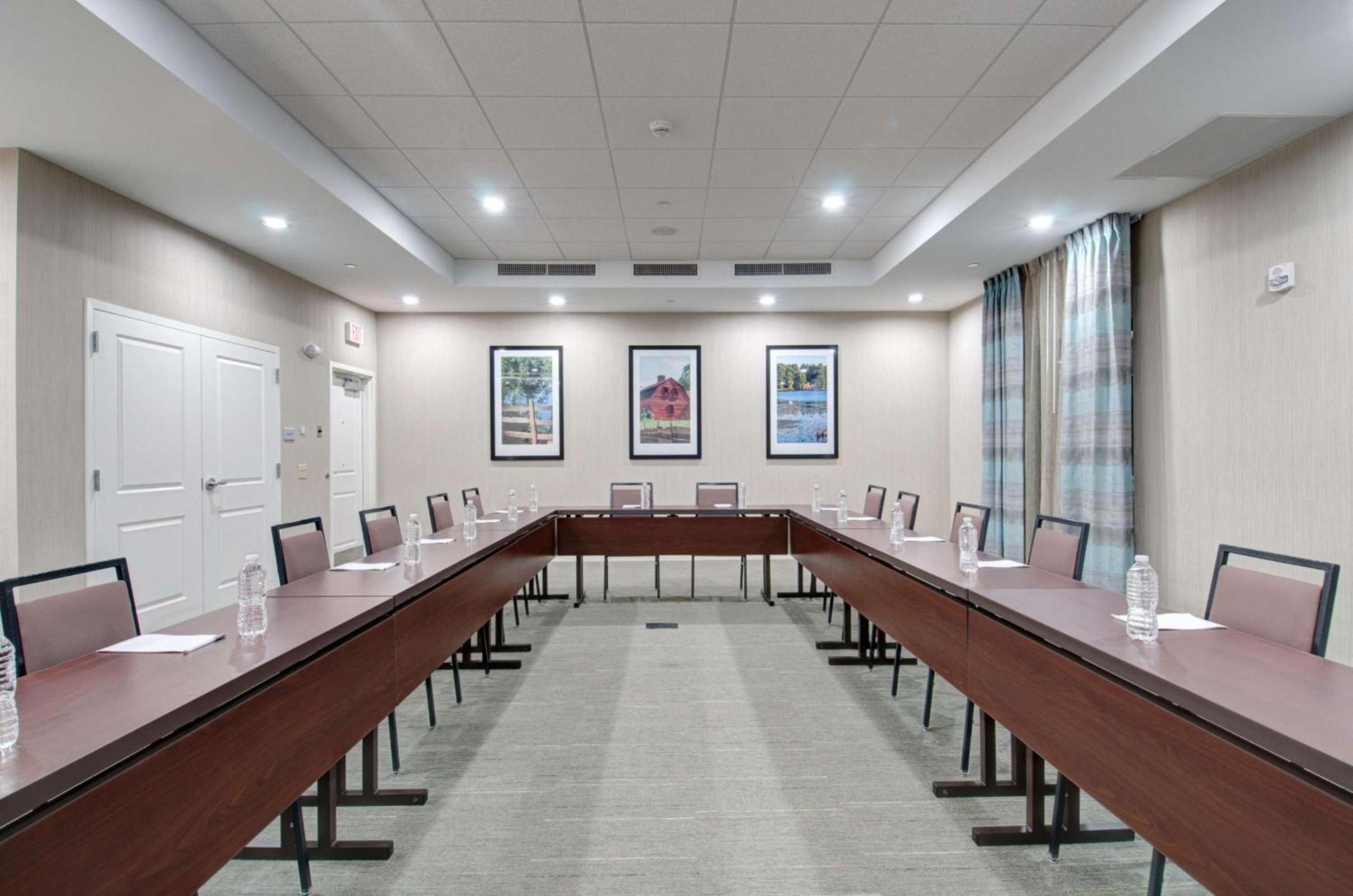Hampton Inn Boston - Westborough photo 38