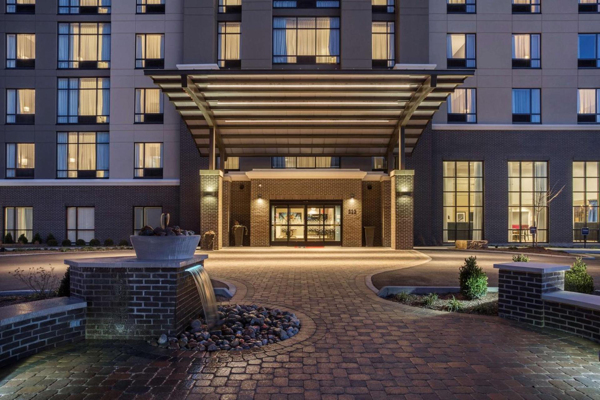 Hampton Inn & Suites Newport/Cincinnati, KY photo 3