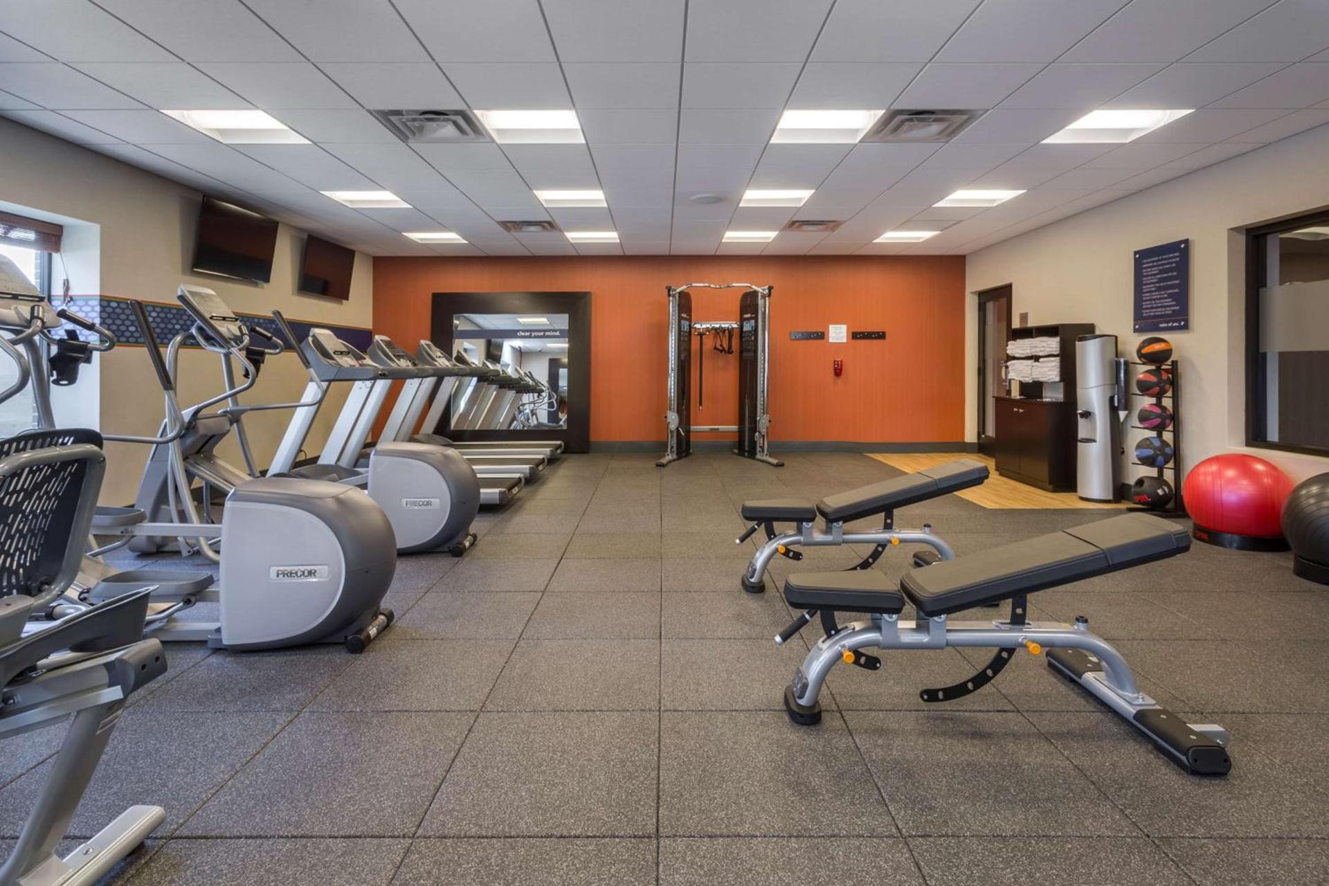 Hampton Inn & Suites Newport/Cincinnati, KY photo 15