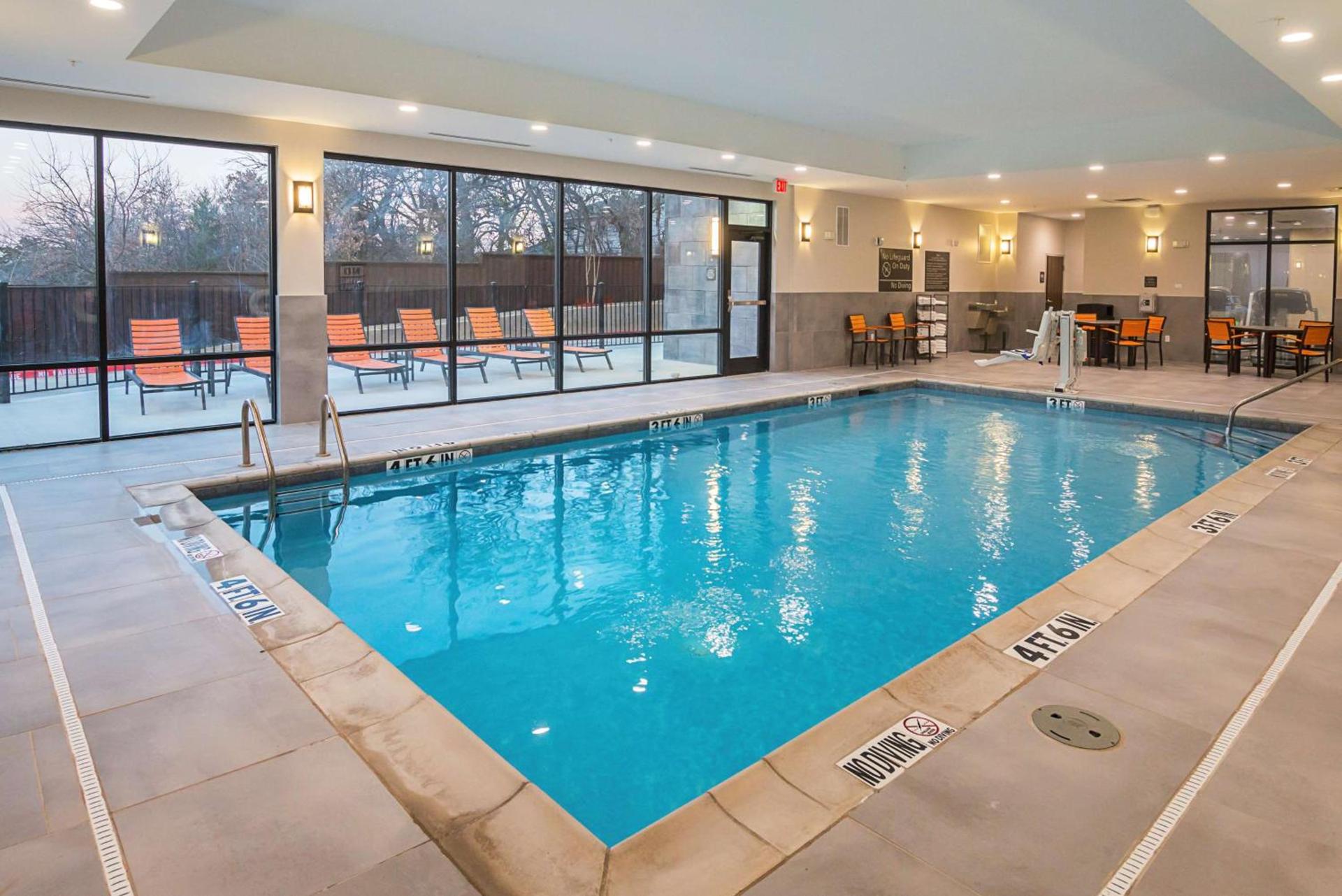 Hampton Inn & Suites Colleyville DFW Airport West photo 9