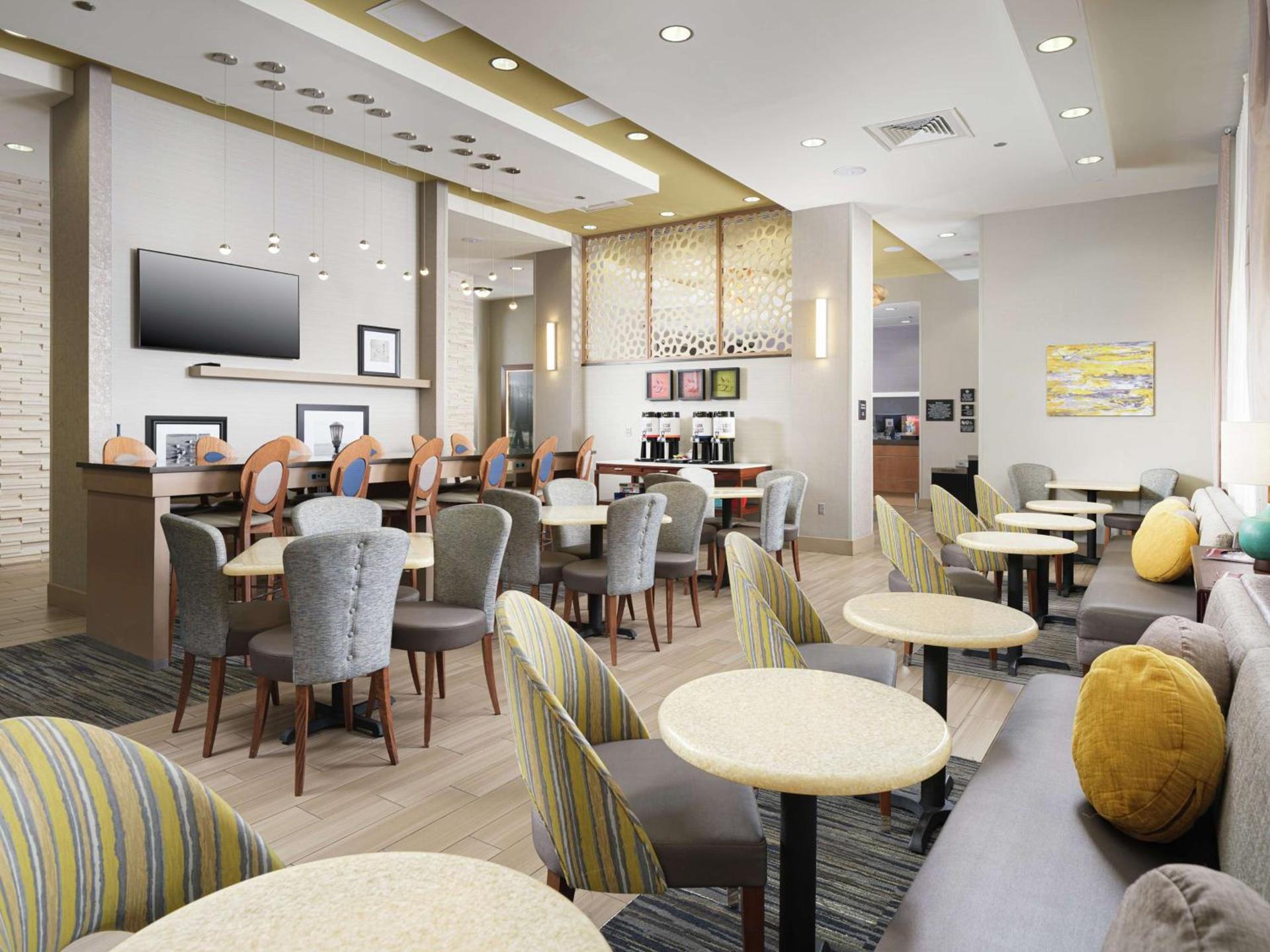 Hampton Inn Wilmington Downtown photo 12