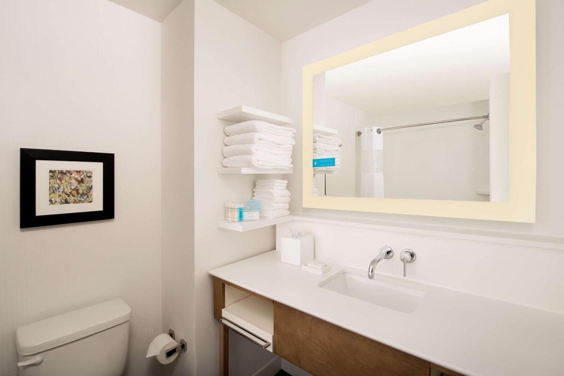 Hampton Inn Wilmington Downtown photo 25