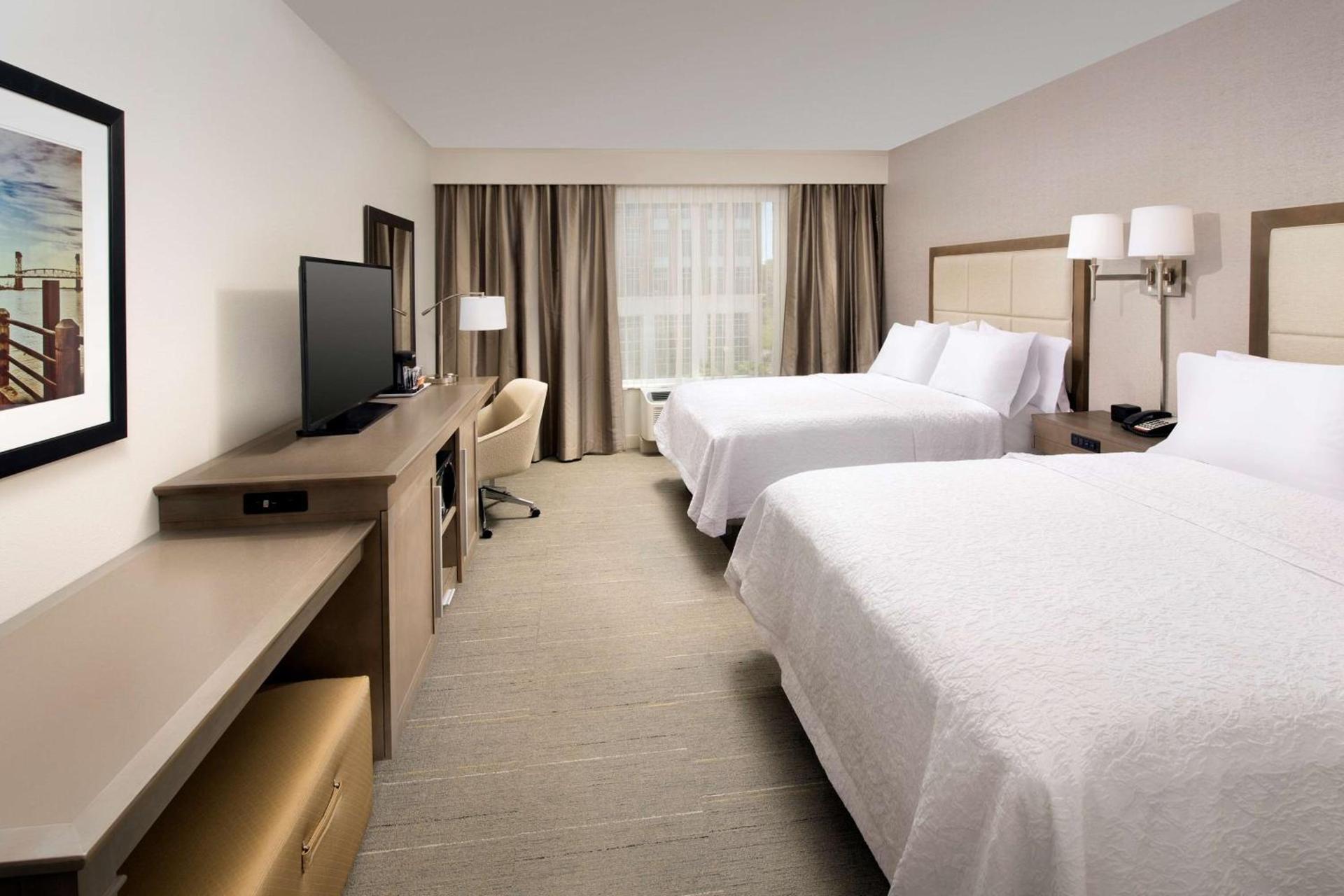 Hampton Inn Wilmington Downtown photo 31