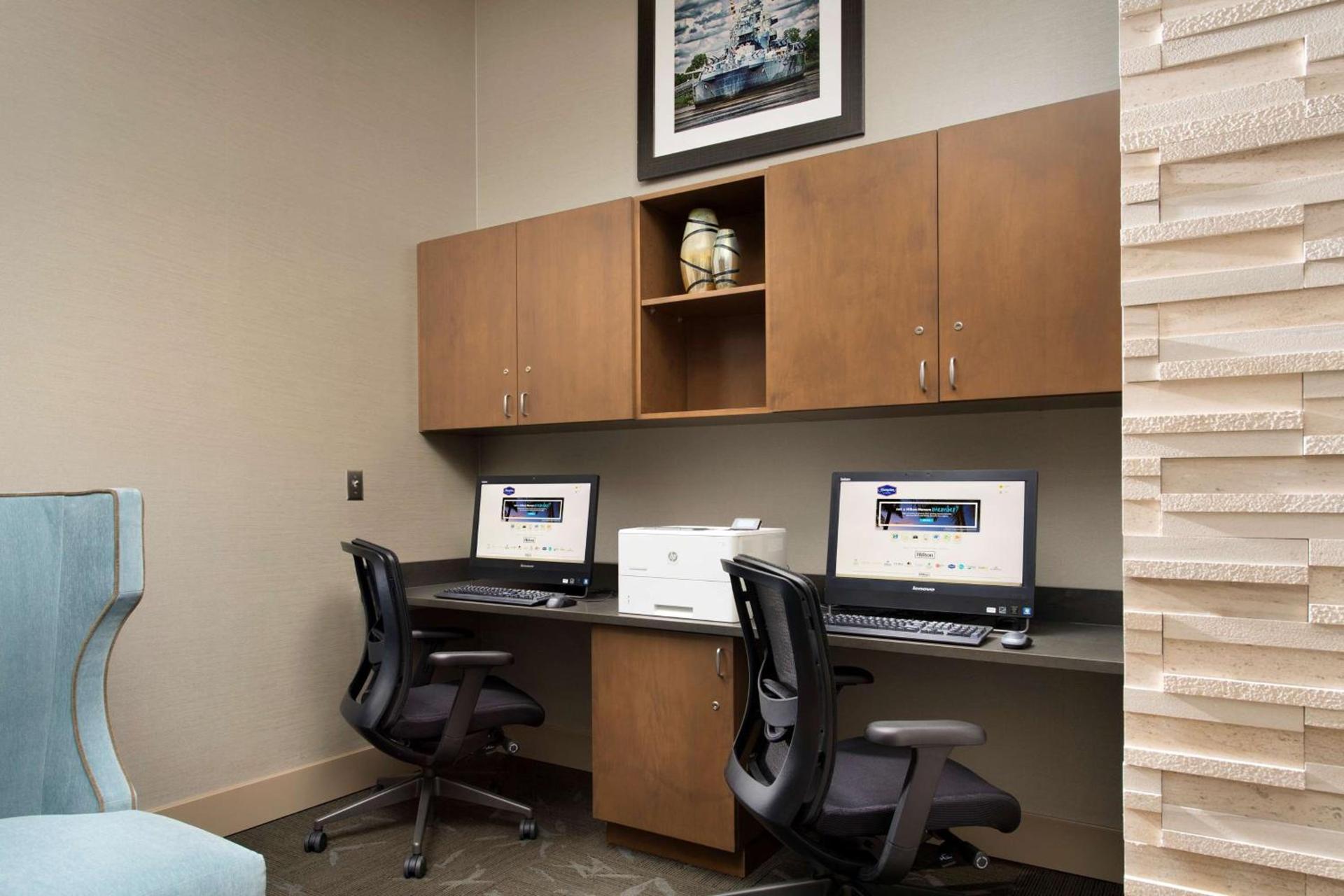 Hampton Inn Wilmington Downtown photo 34