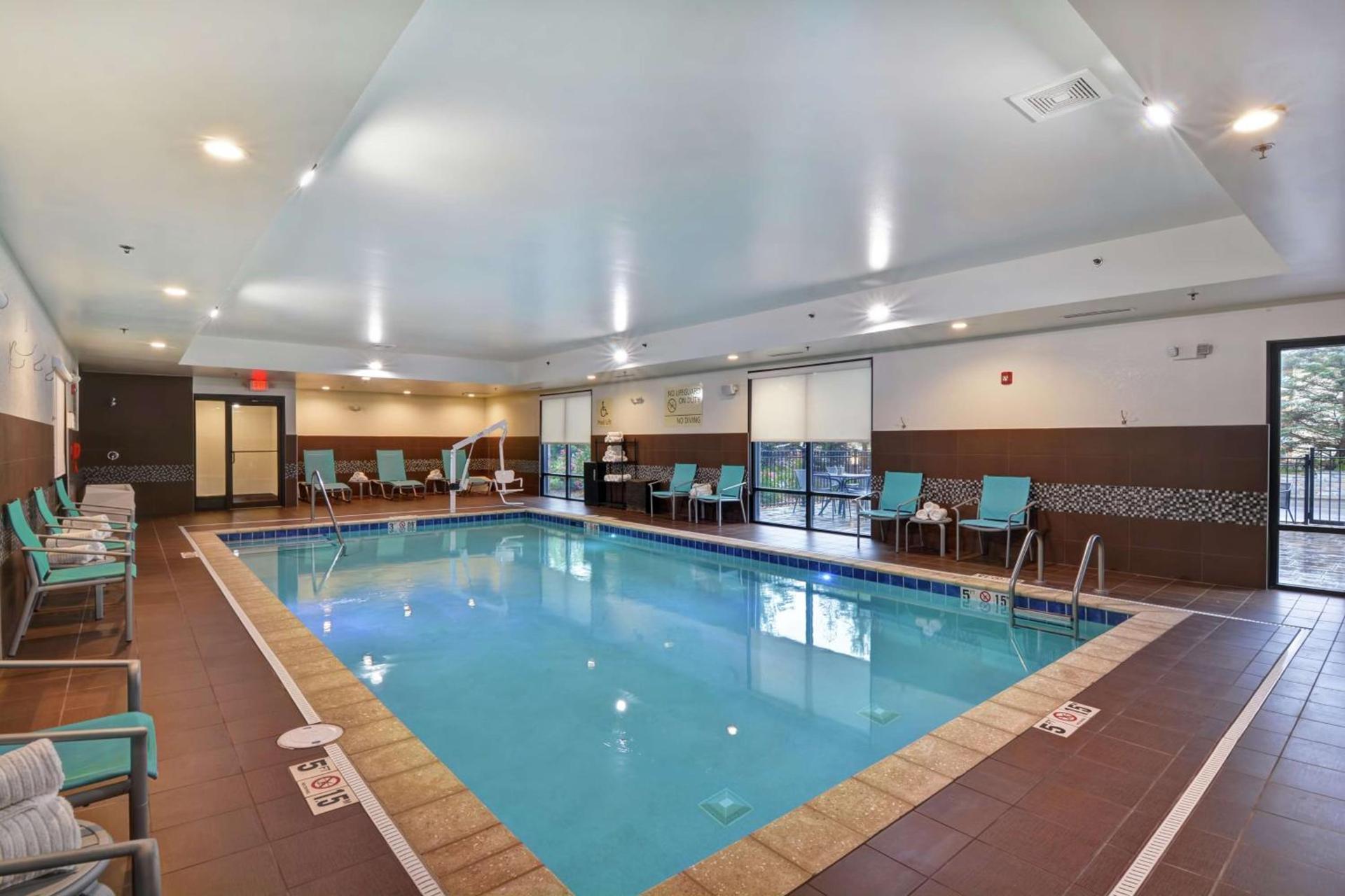 Hampton Inn Suites Ashland, Ohio photo 10