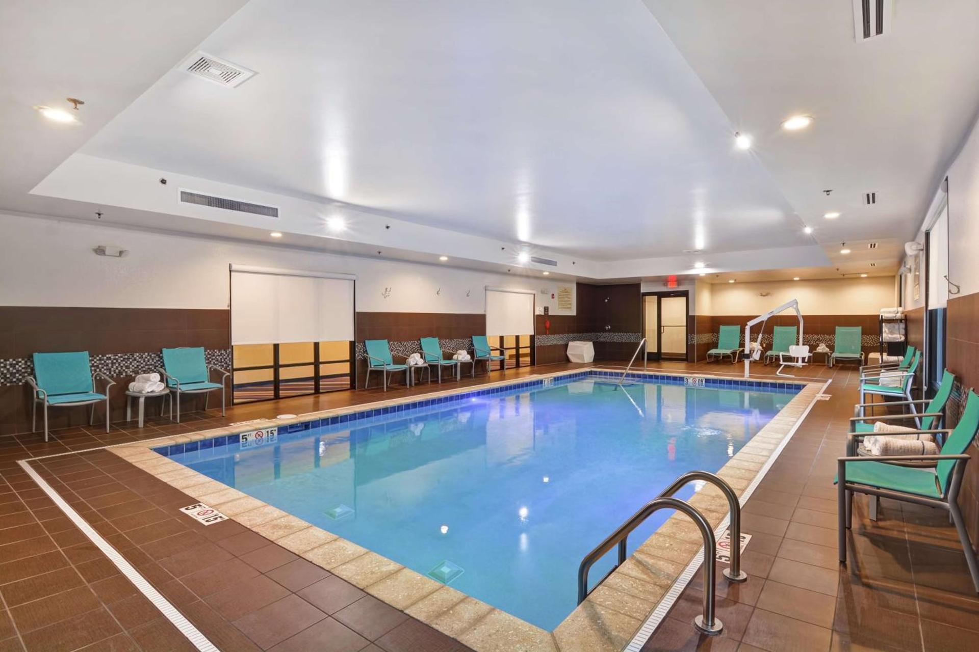 Hampton Inn Suites Ashland, Ohio photo 11