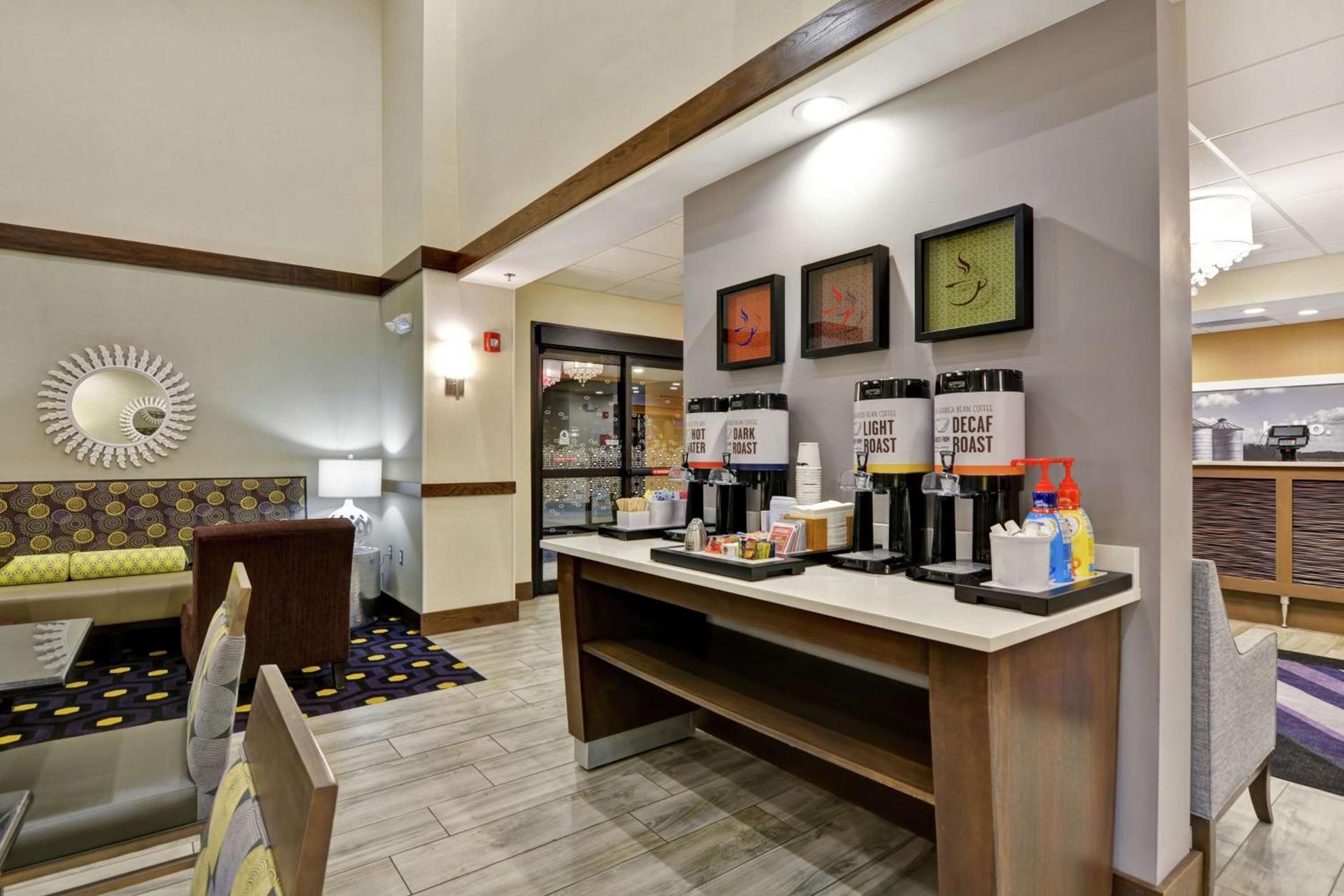 Hampton Inn Suites Ashland, Ohio photo 13