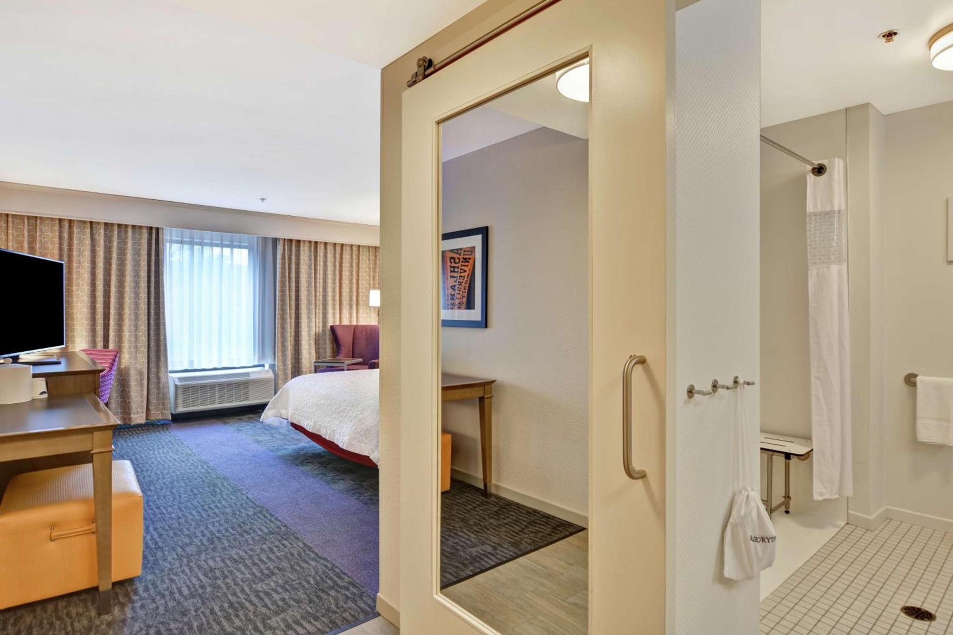 Hampton Inn Suites Ashland, Ohio photo 45