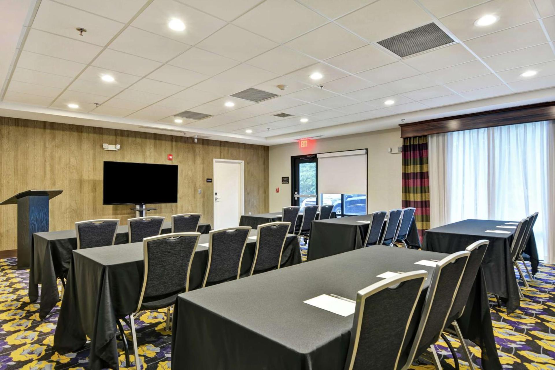 Hampton Inn Suites Ashland, Ohio photo 48