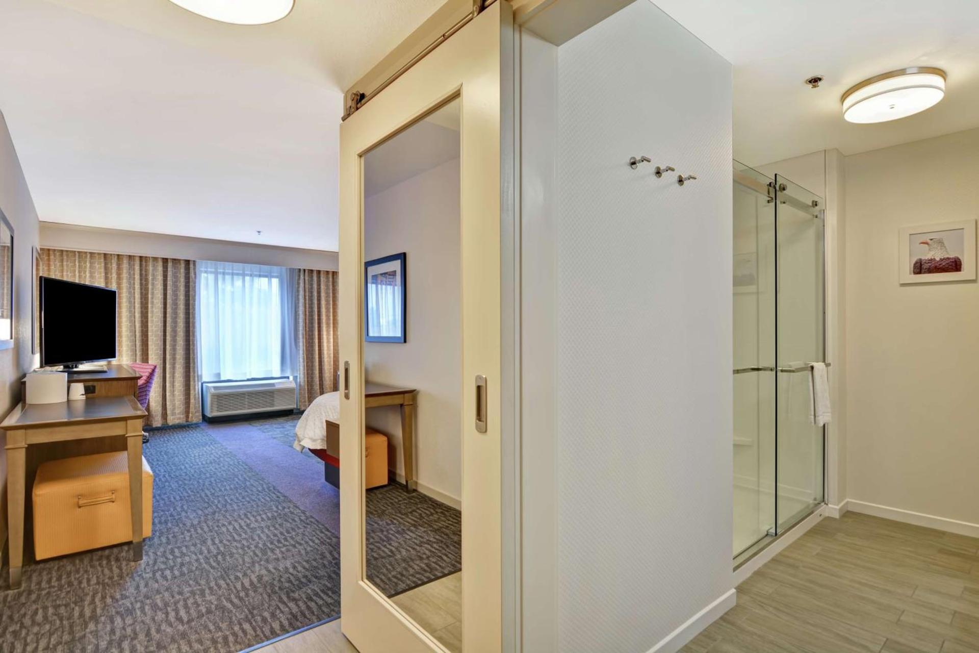 Hampton Inn Suites Ashland, Ohio photo 50