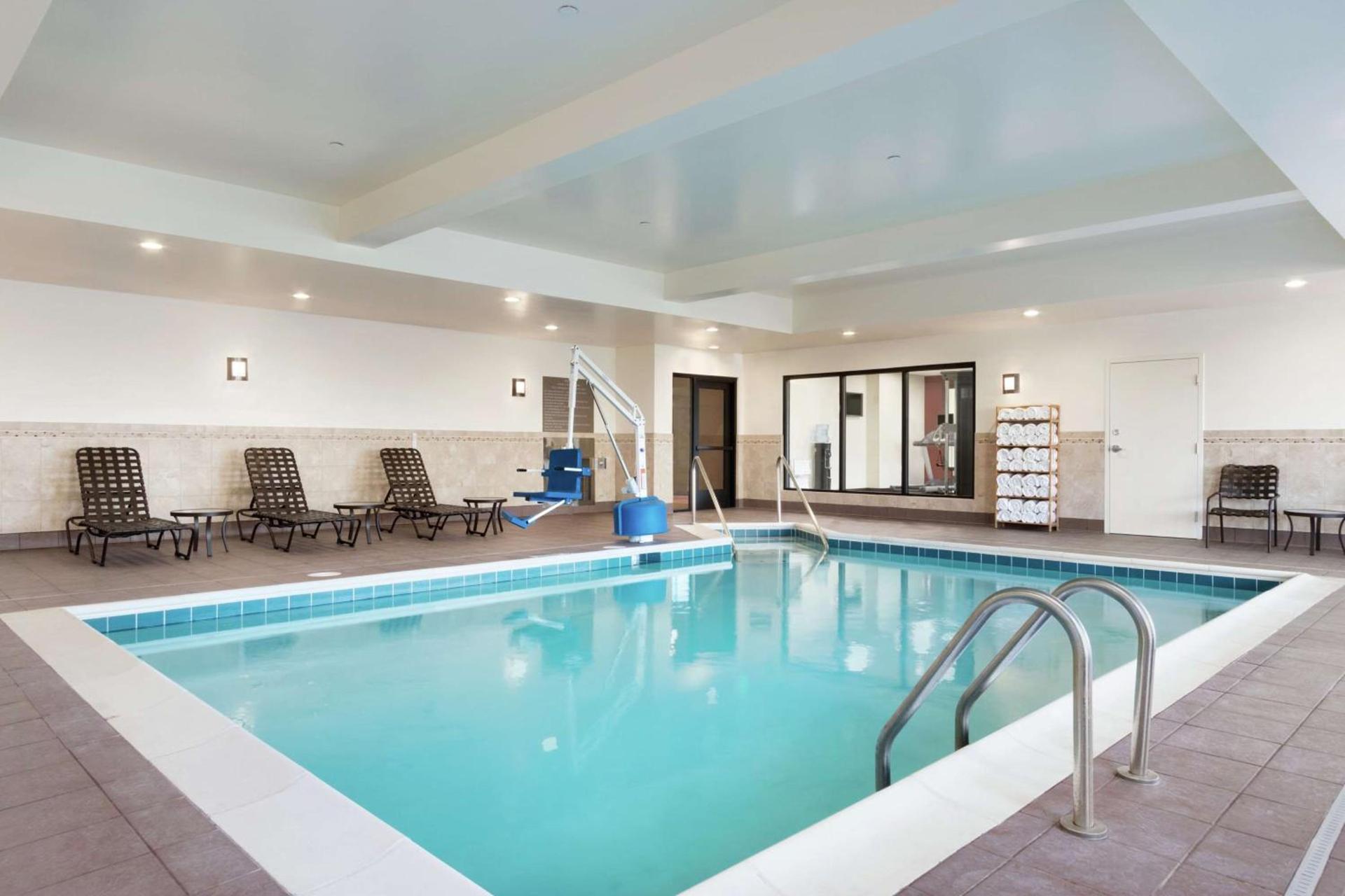 Hilton Garden Inn Medford photo 8