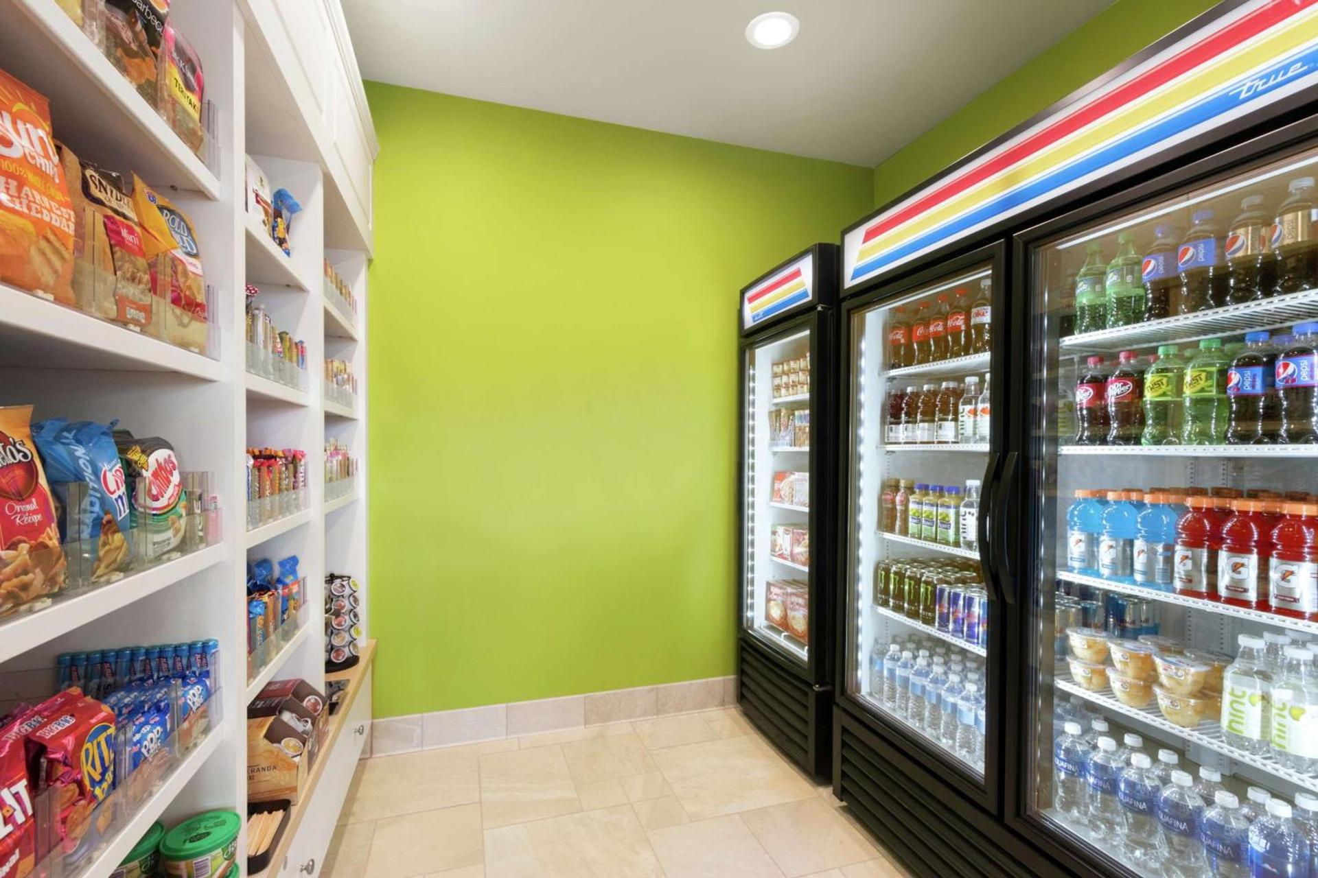 Hilton Garden Inn Medford photo 9