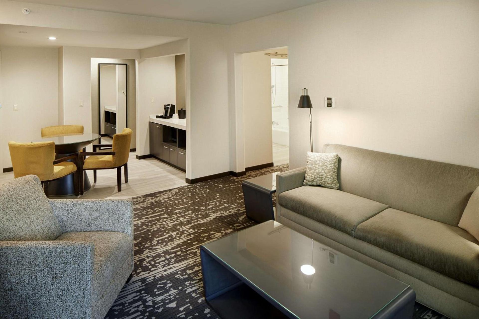 Hilton Garden Inn Roslyn photo 18